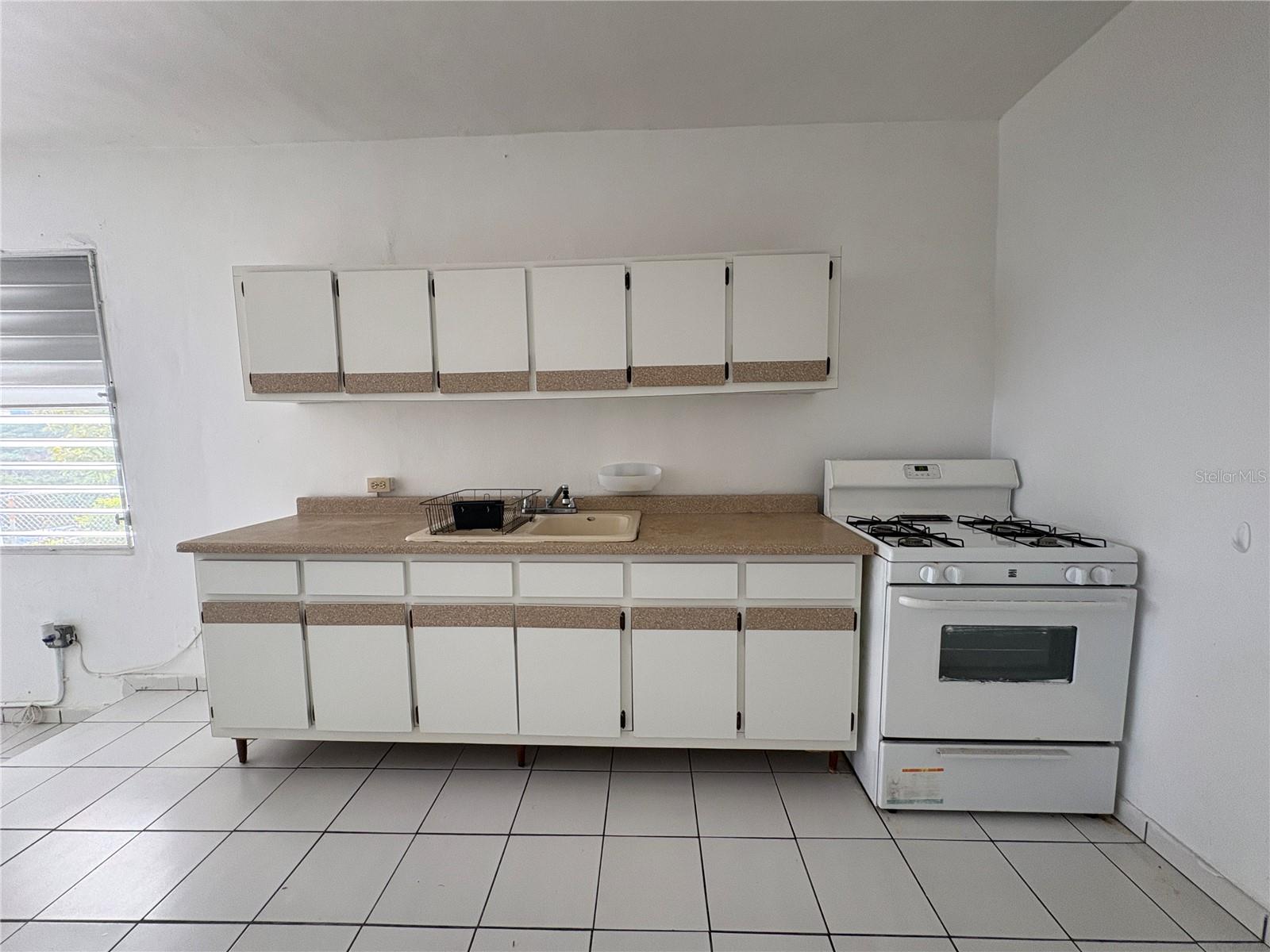 QUEBRADA FAJARDO - Residential Lease