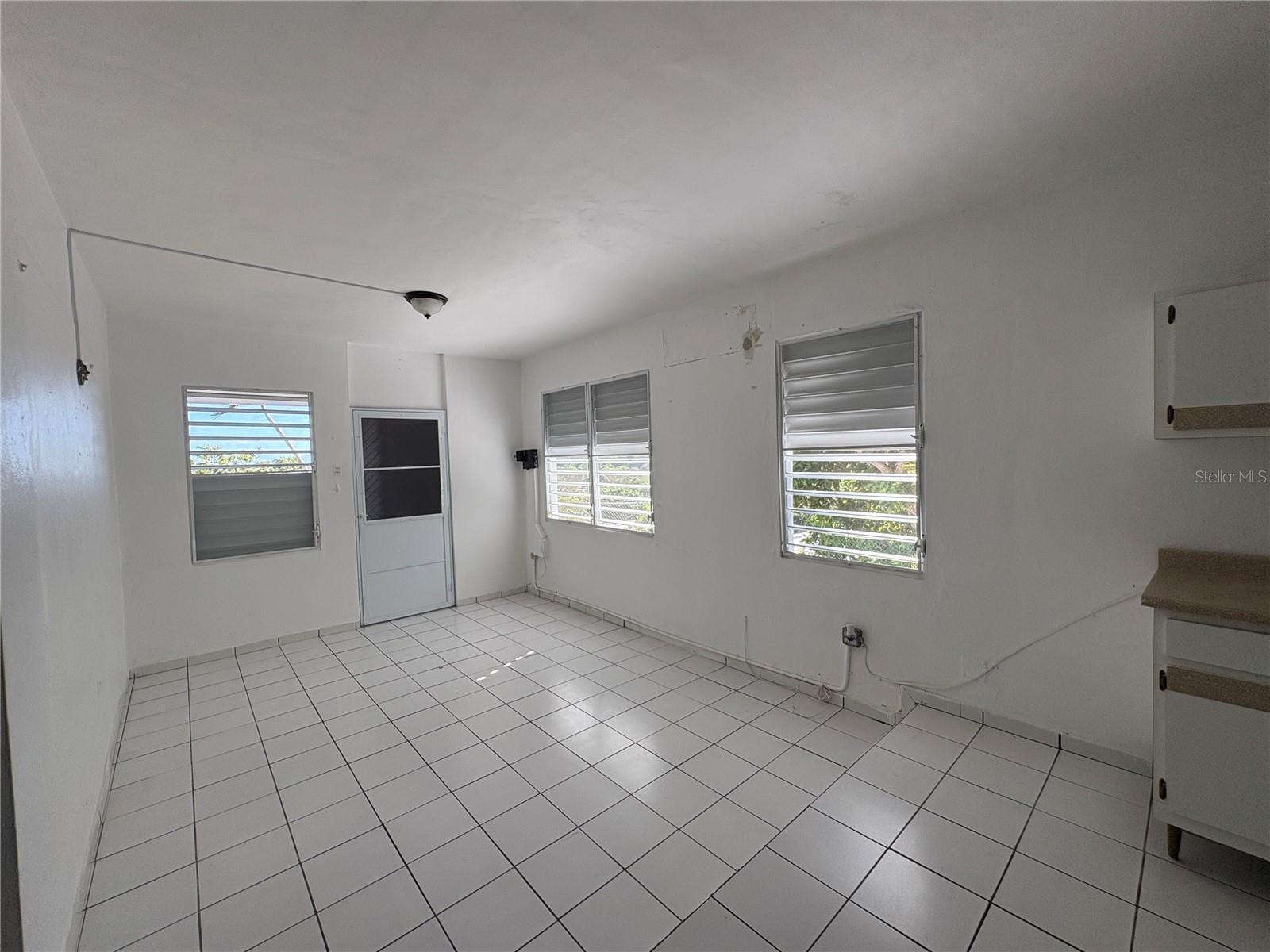 QUEBRADA FAJARDO - Residential Lease