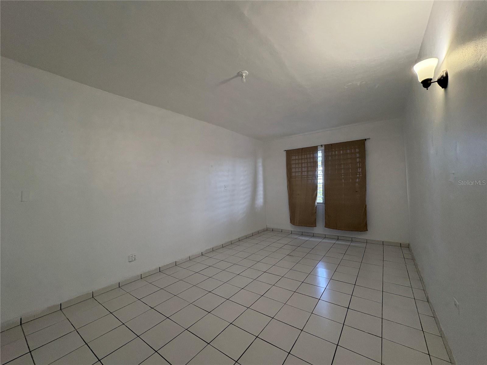 QUEBRADA FAJARDO - Residential Lease