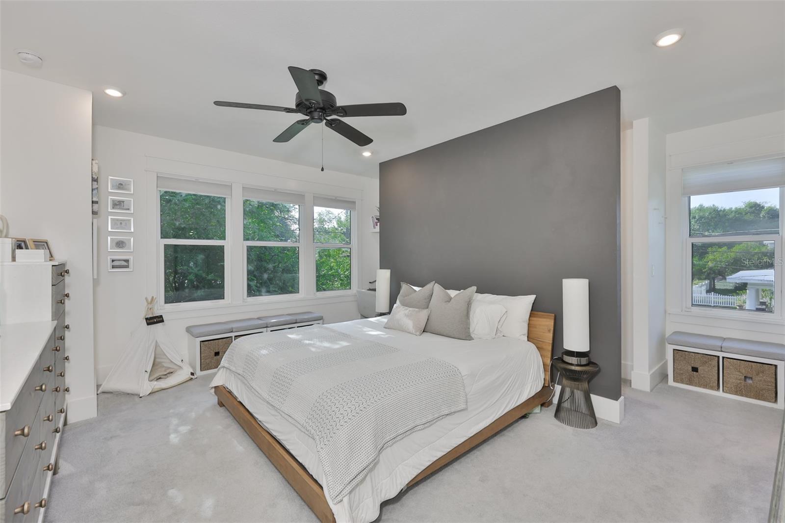 CENTRAL PARK TWNHMS - Residential