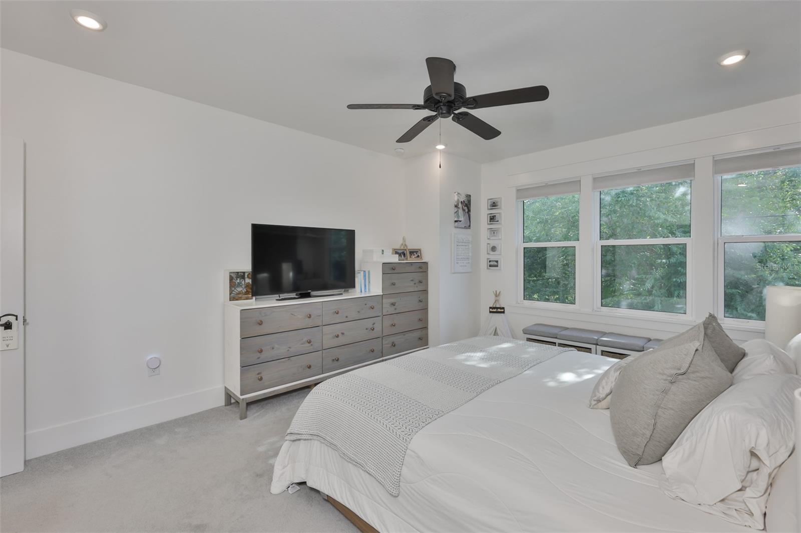 CENTRAL PARK TWNHMS - Residential