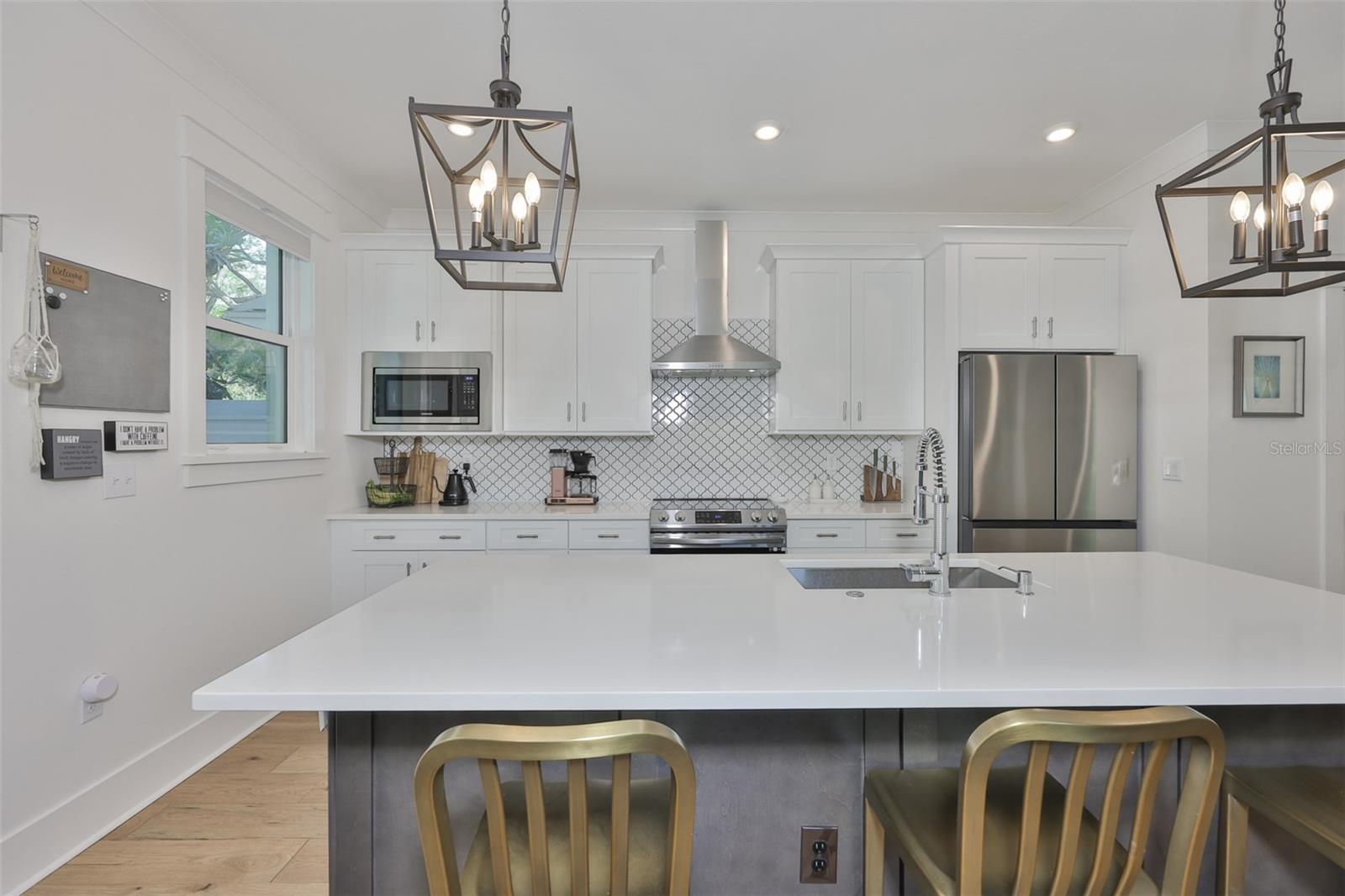 CENTRAL PARK TWNHMS - Residential