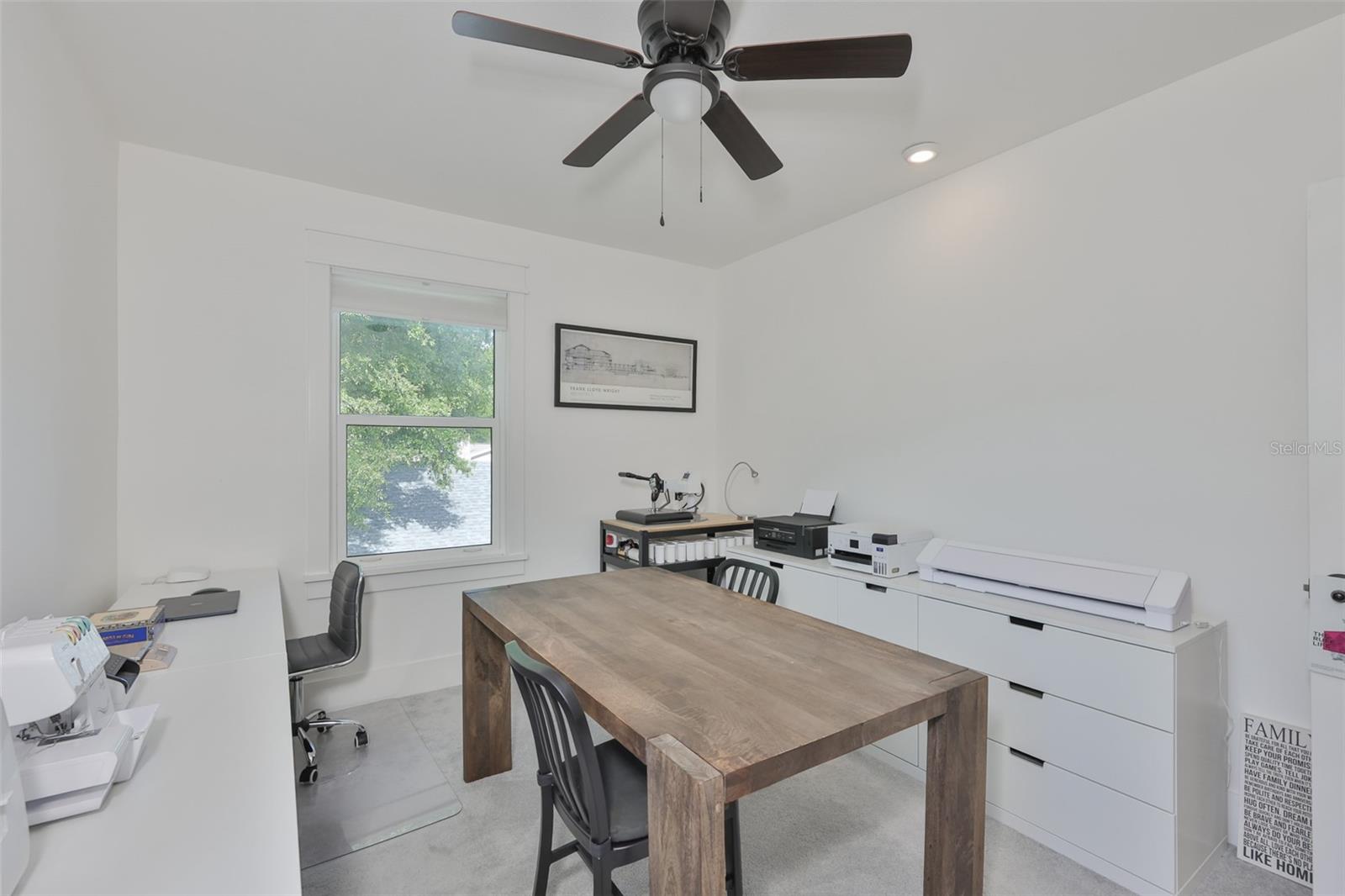 CENTRAL PARK TWNHMS - Residential