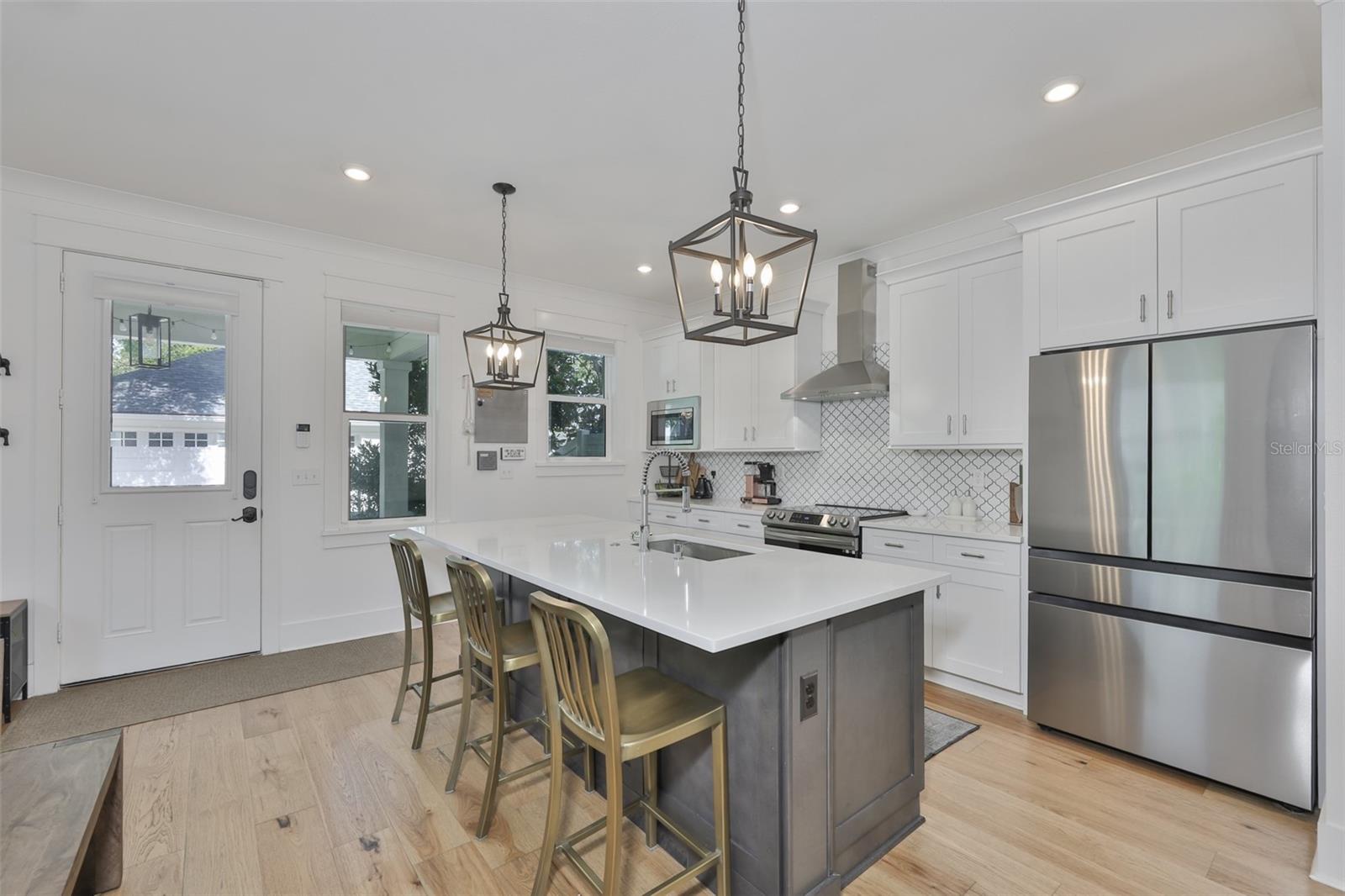 CENTRAL PARK TWNHMS - Residential