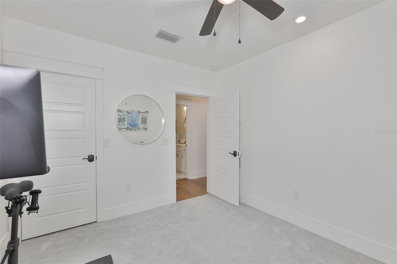 CENTRAL PARK TWNHMS - Residential