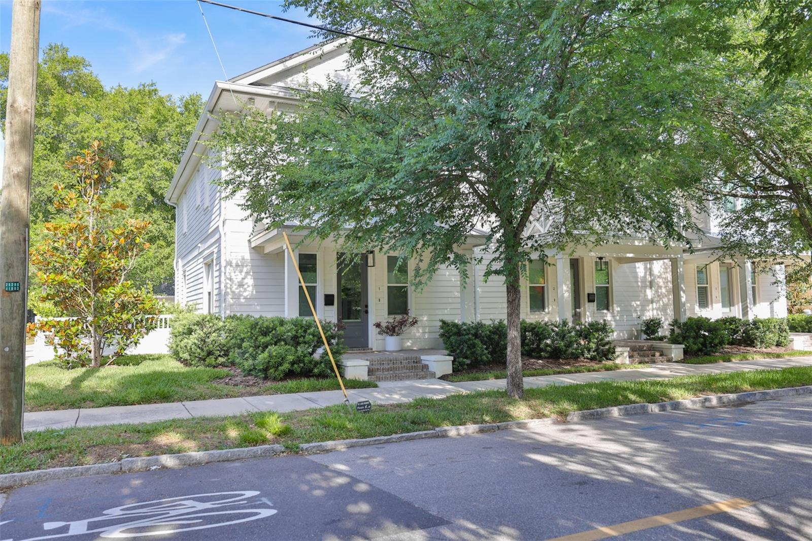 CENTRAL PARK TWNHMS - Residential