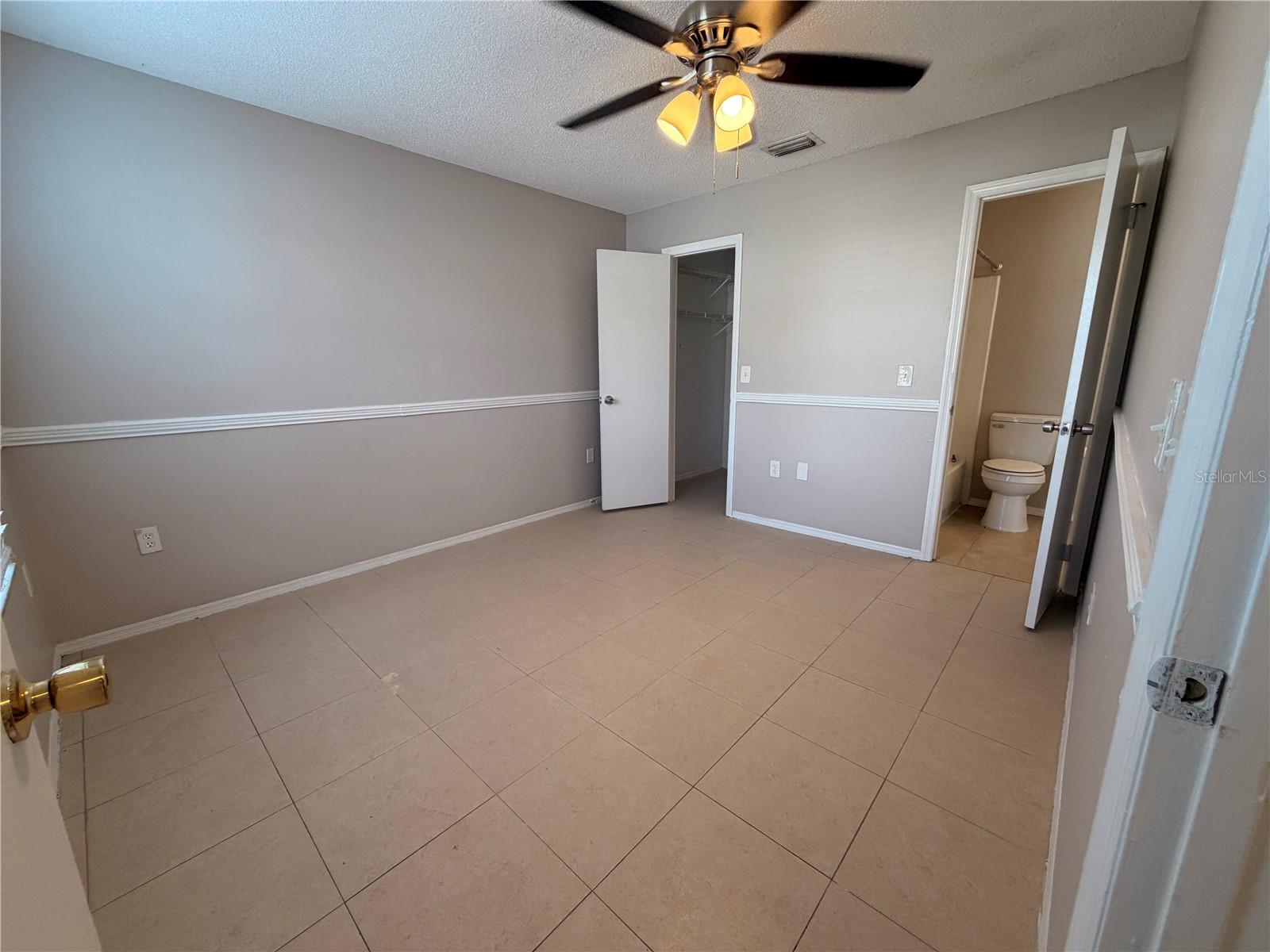 2032 TROPIC BAY COURT