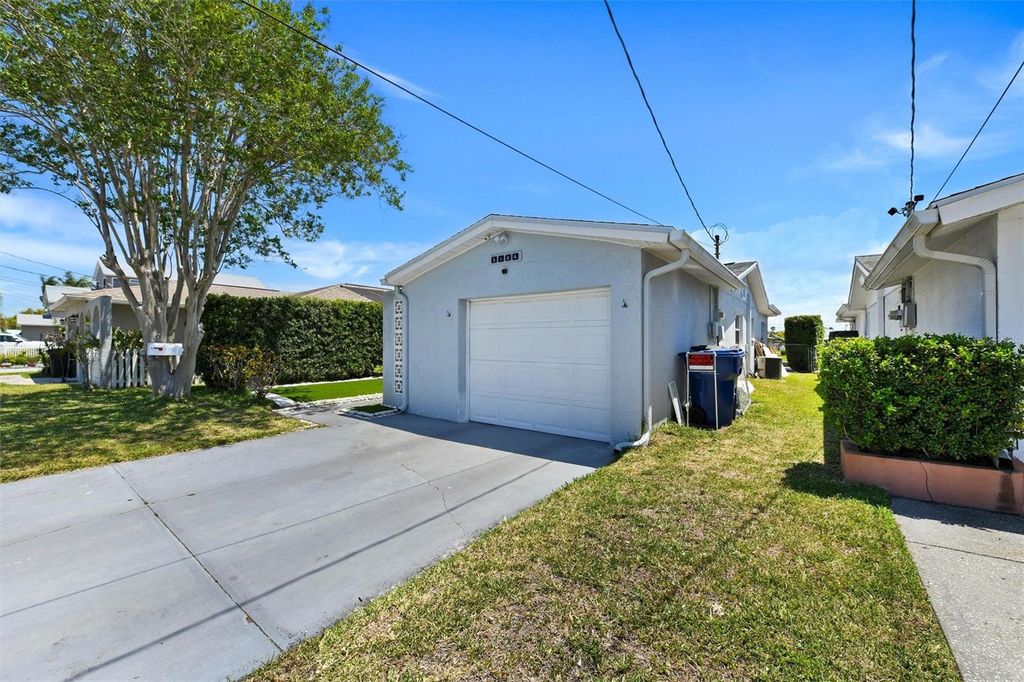 Photo of 5106 Blue Heron Drive, New Port Richey, FL 34652 (MLS # TB8501997)