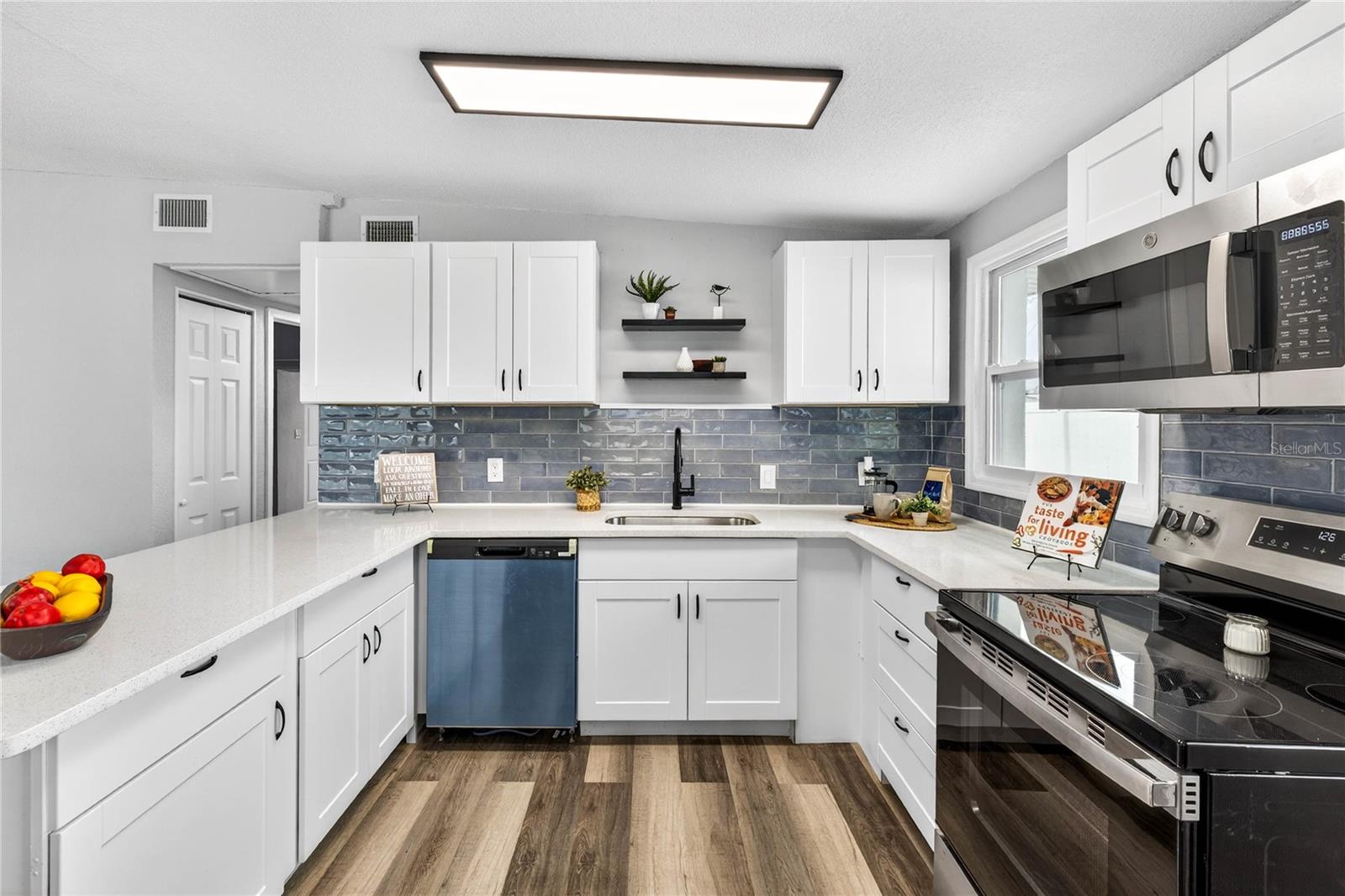 CRESTRIDGE 2ND ADD - Residential