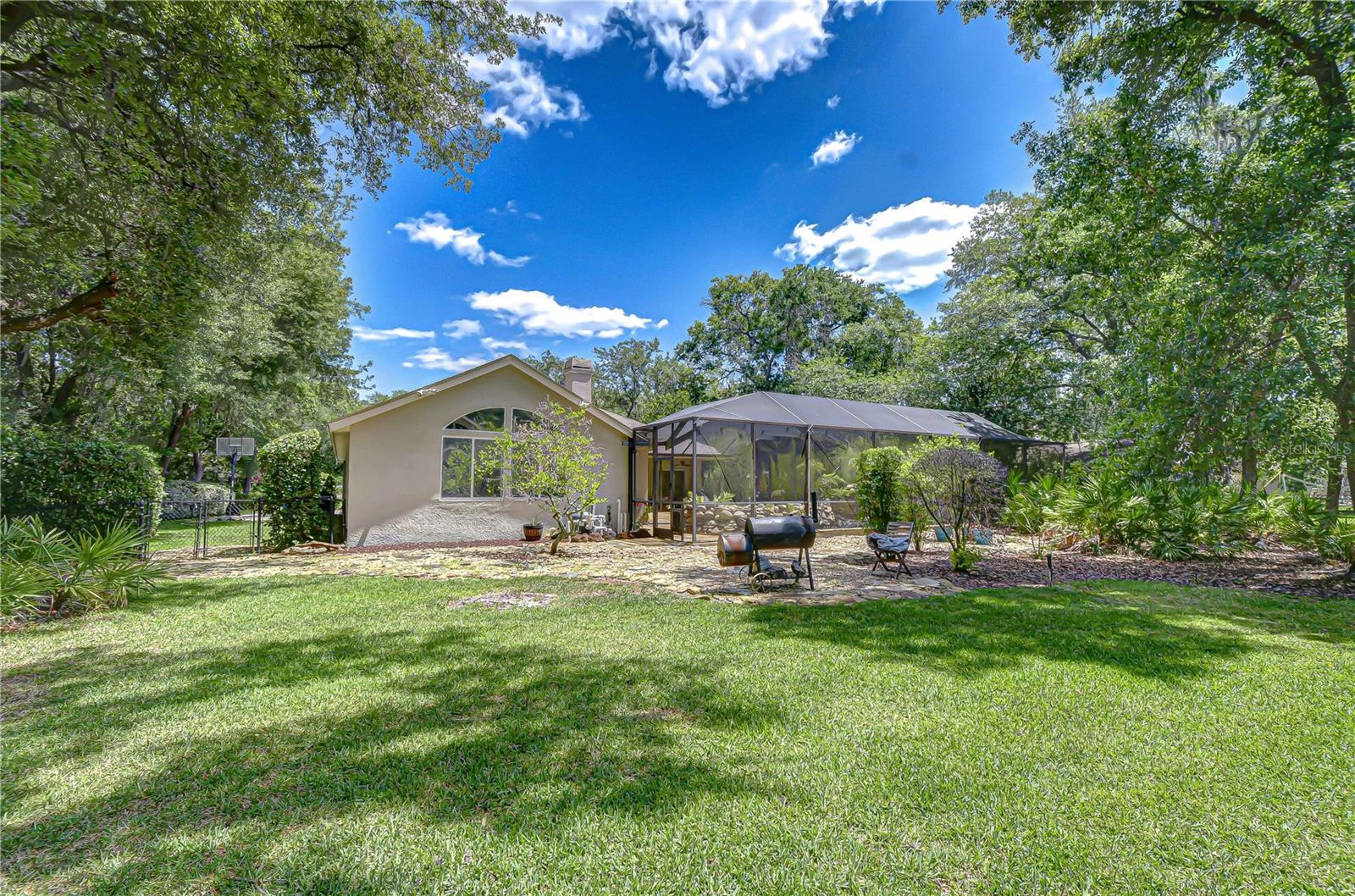 FISH HAWK TRAILS - Residential