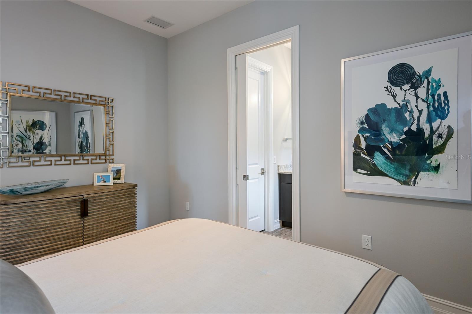 LAKE CLUB - Residential