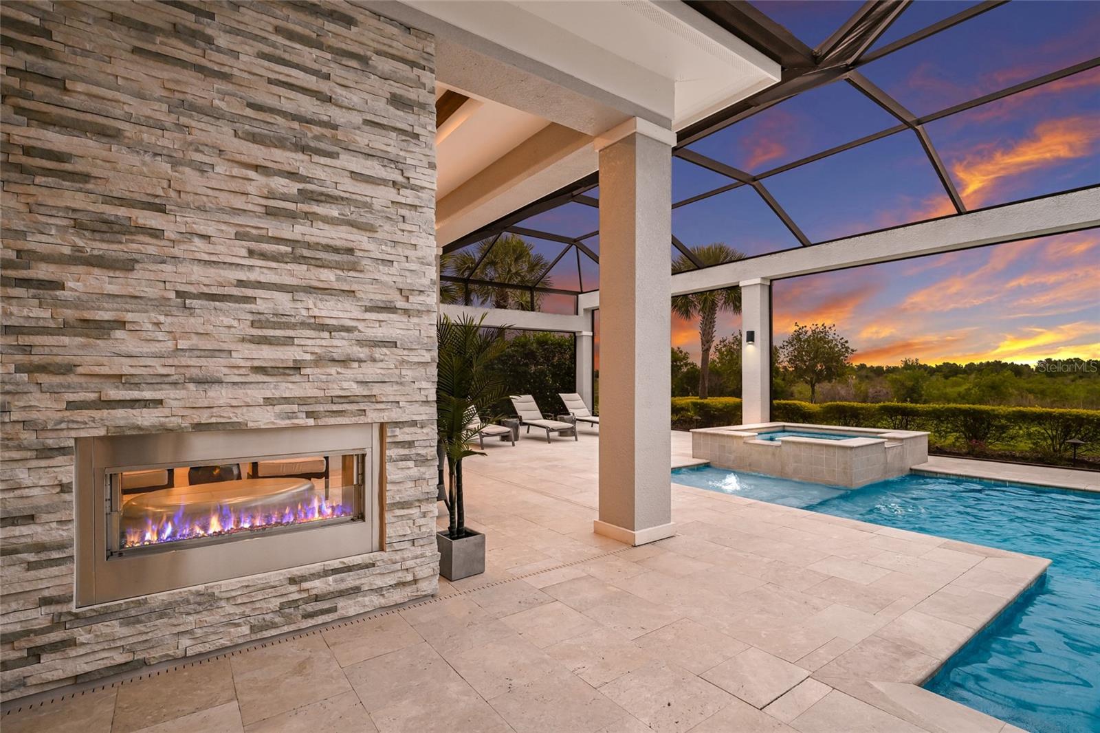 LAKE CLUB - Residential