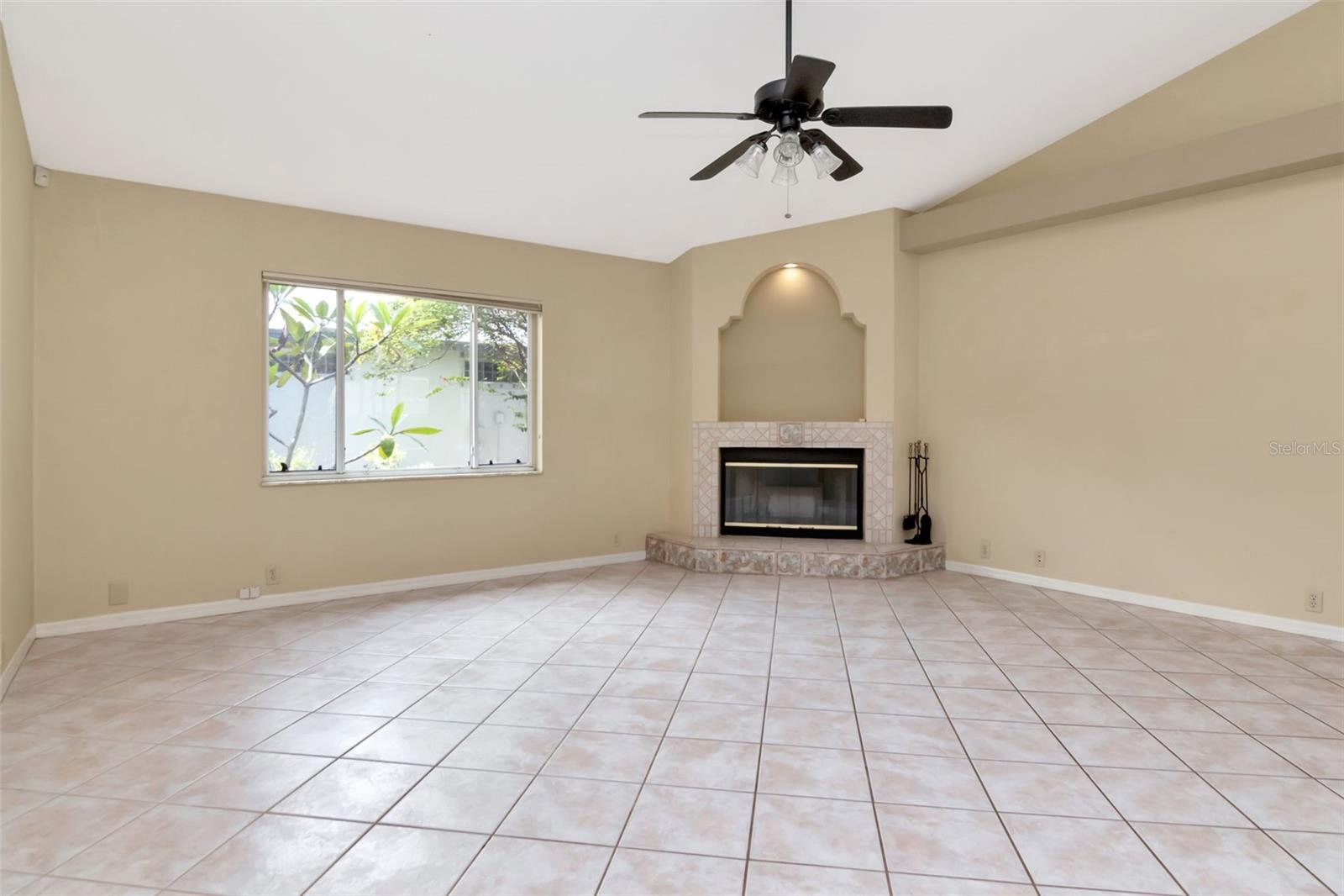 HOMESTEAD OAKS SUB - Residential