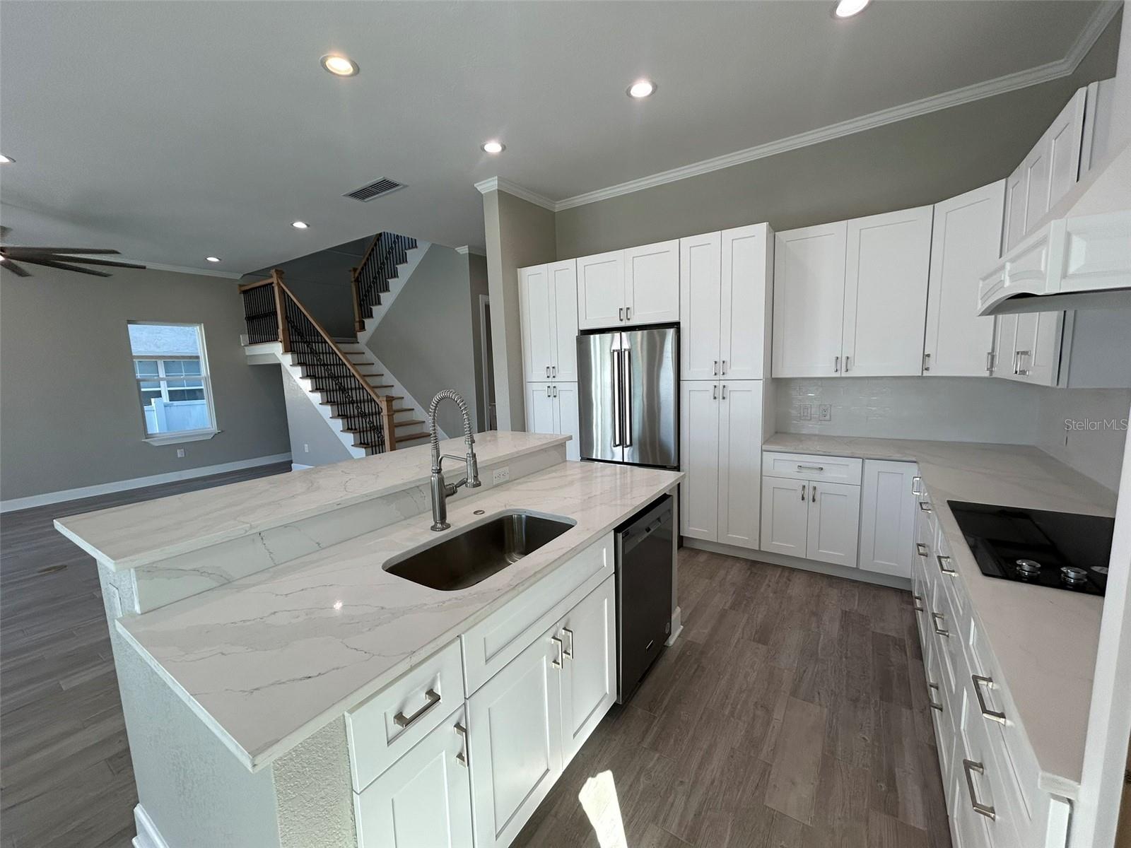 EUCLID MANOR - Residential