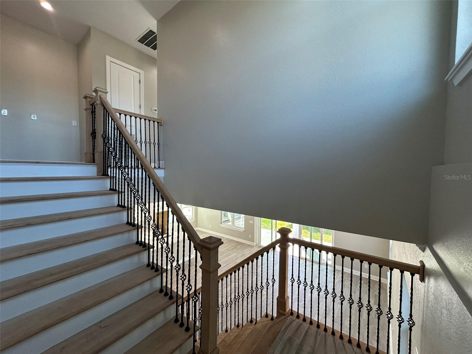 EUCLID MANOR - Residential