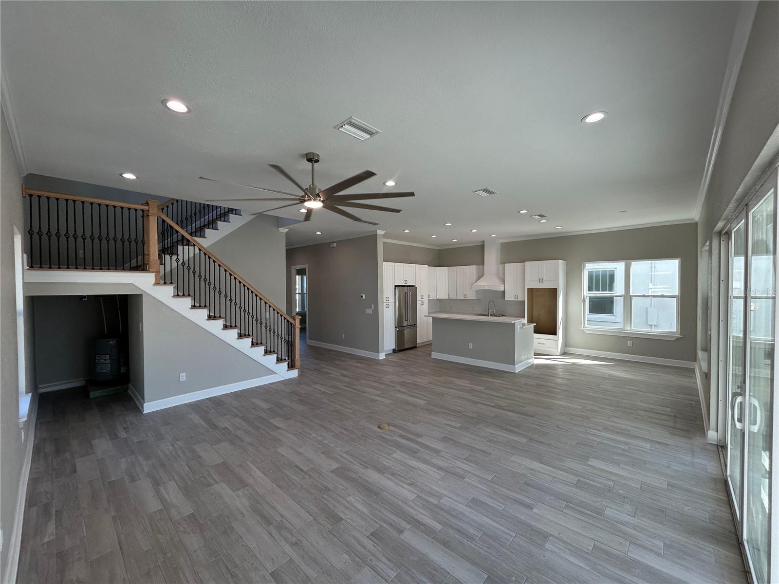 EUCLID MANOR - Residential