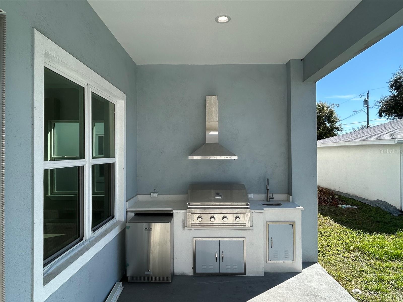 EUCLID MANOR - Residential