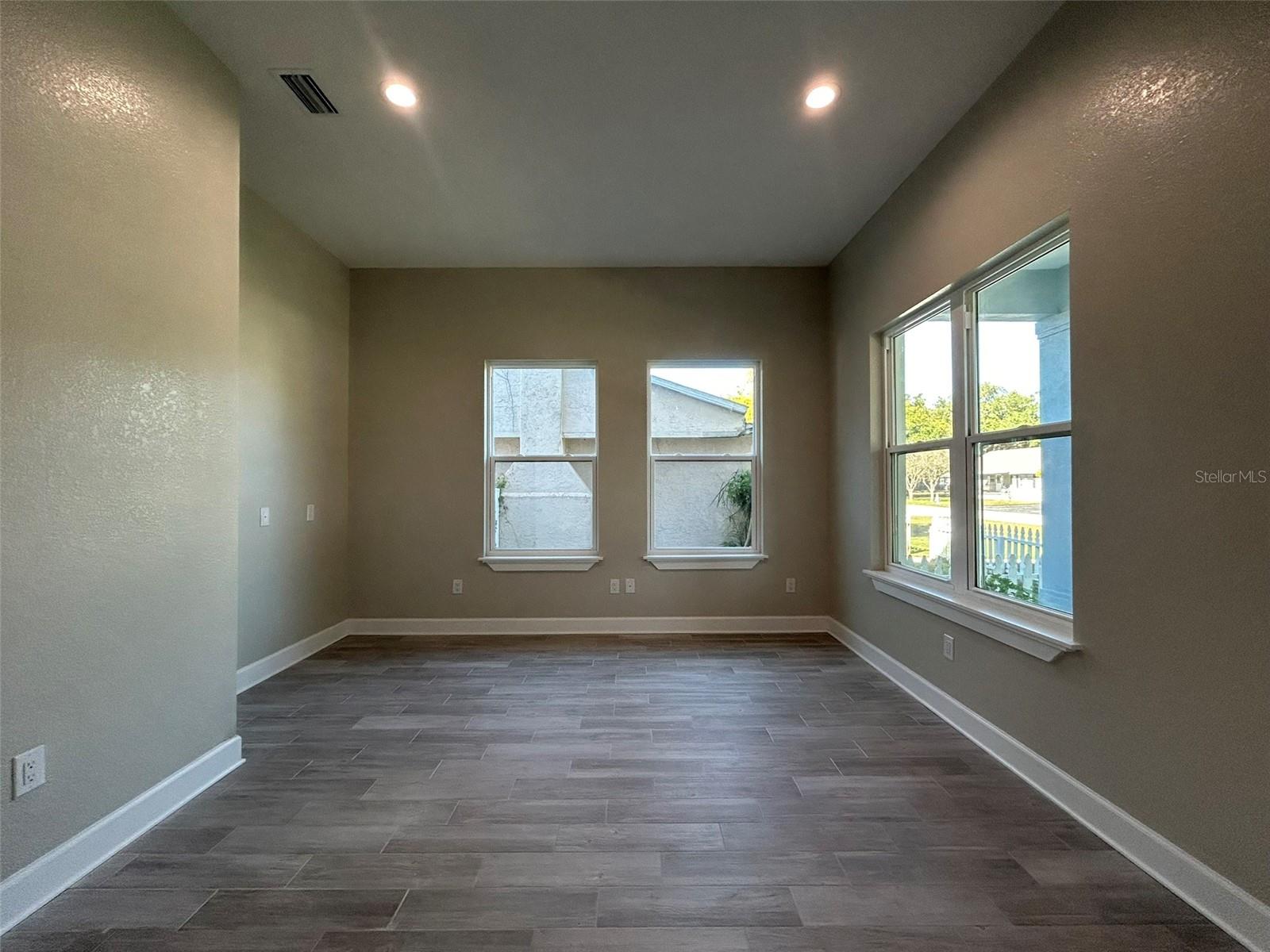 EUCLID MANOR - Residential