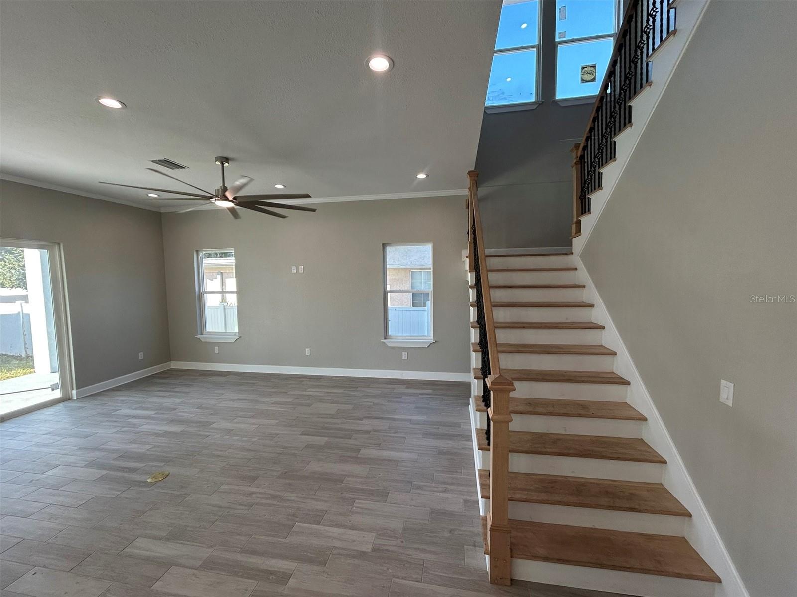 EUCLID MANOR - Residential