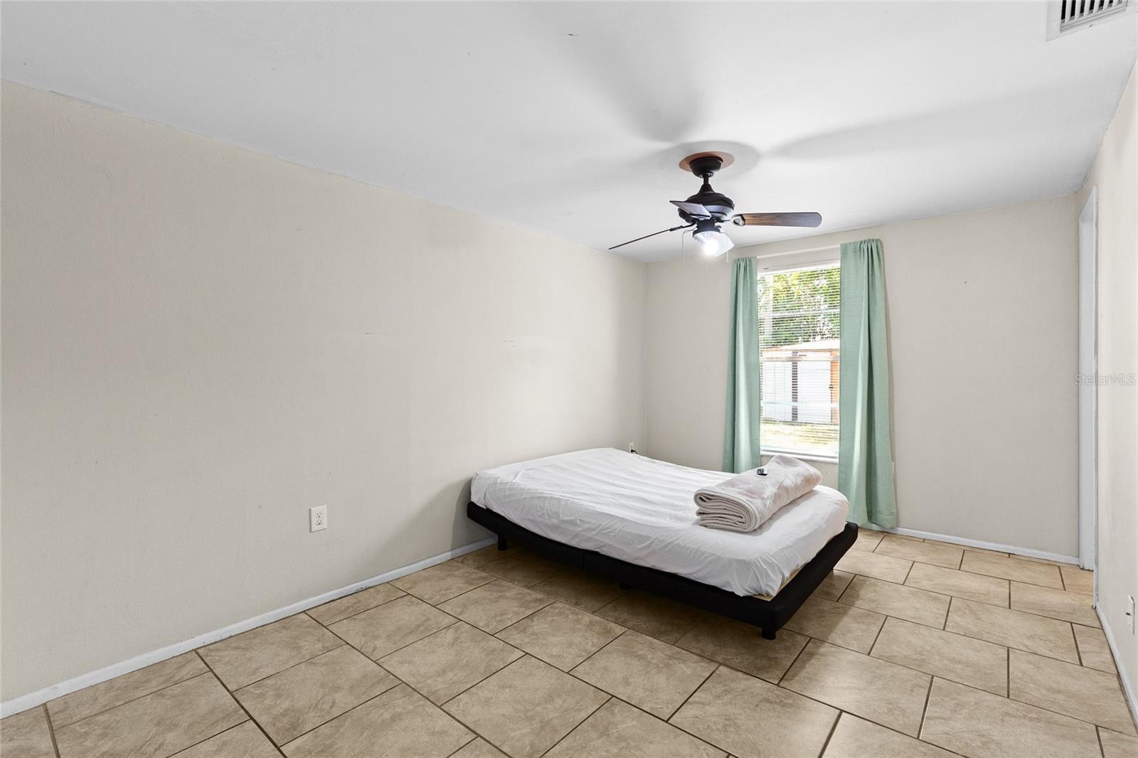 HERITAGE PINES - Residential