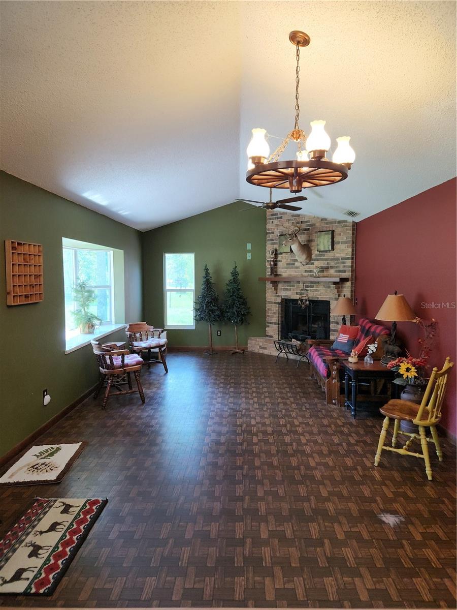 OCALA ESTATE - Residential