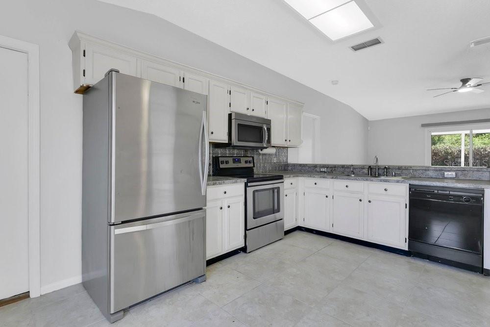HOLDEN RIDGE - Residential