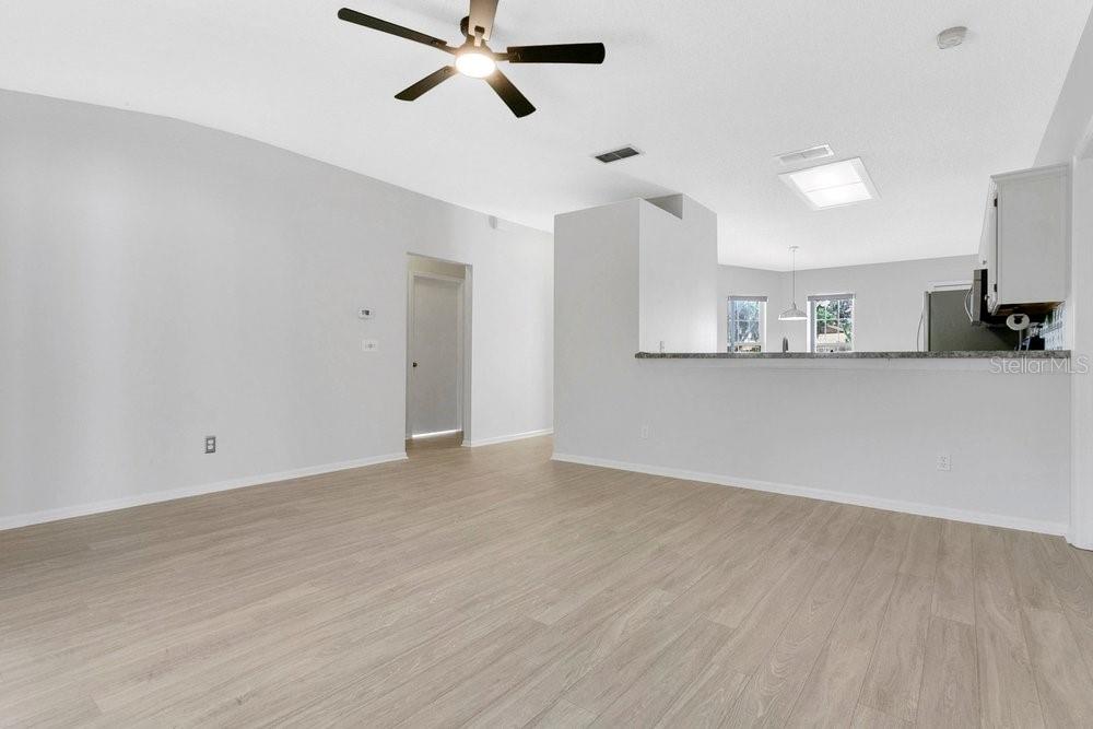 HOLDEN RIDGE - Residential
