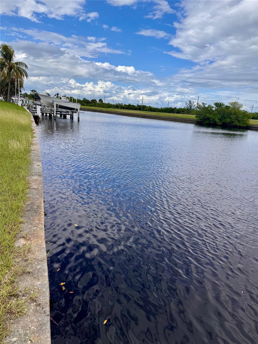 PUNTA GORDA ISLES SEC 15 - Land
