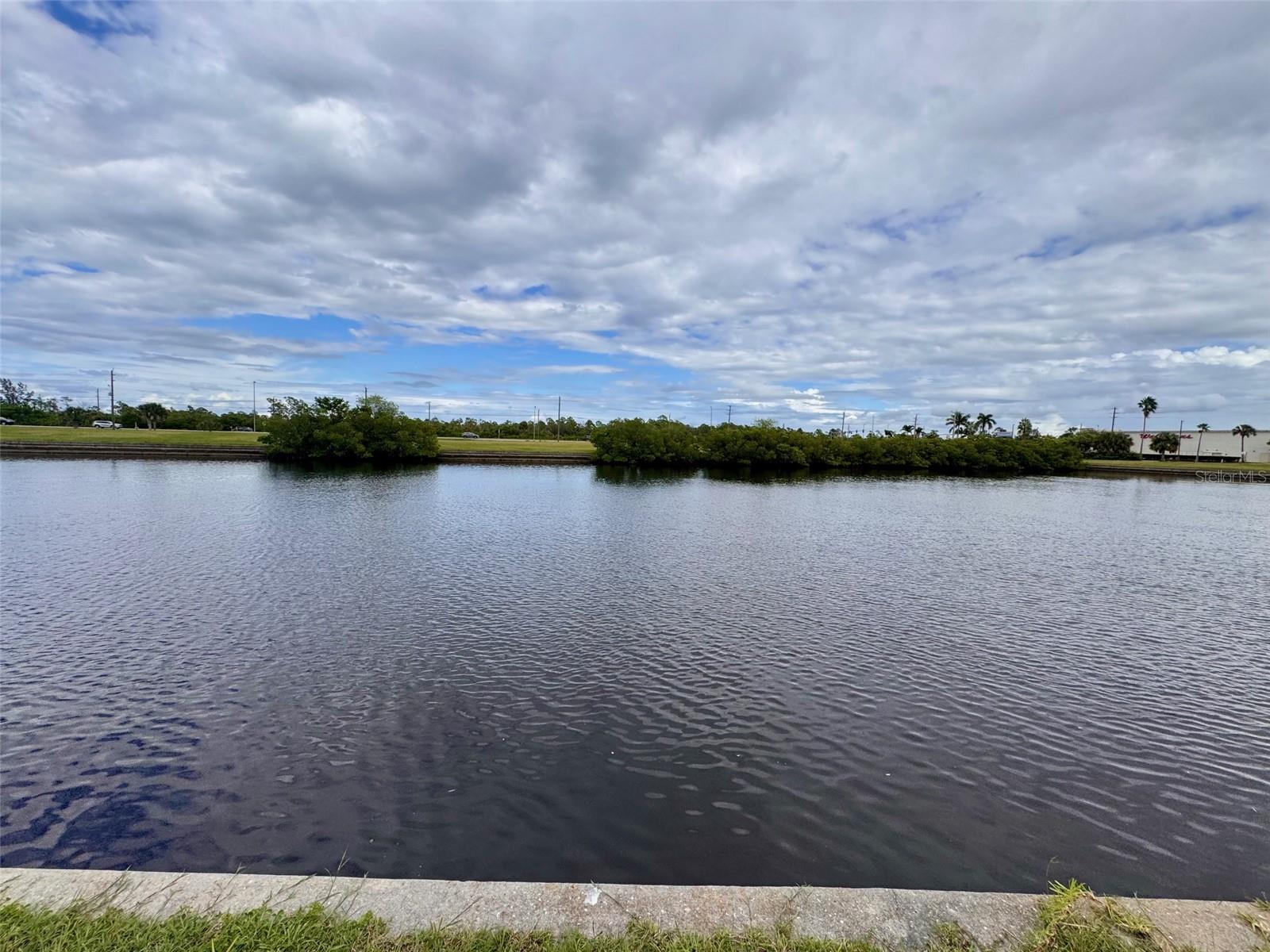 PUNTA GORDA ISLES SEC 15 - Land