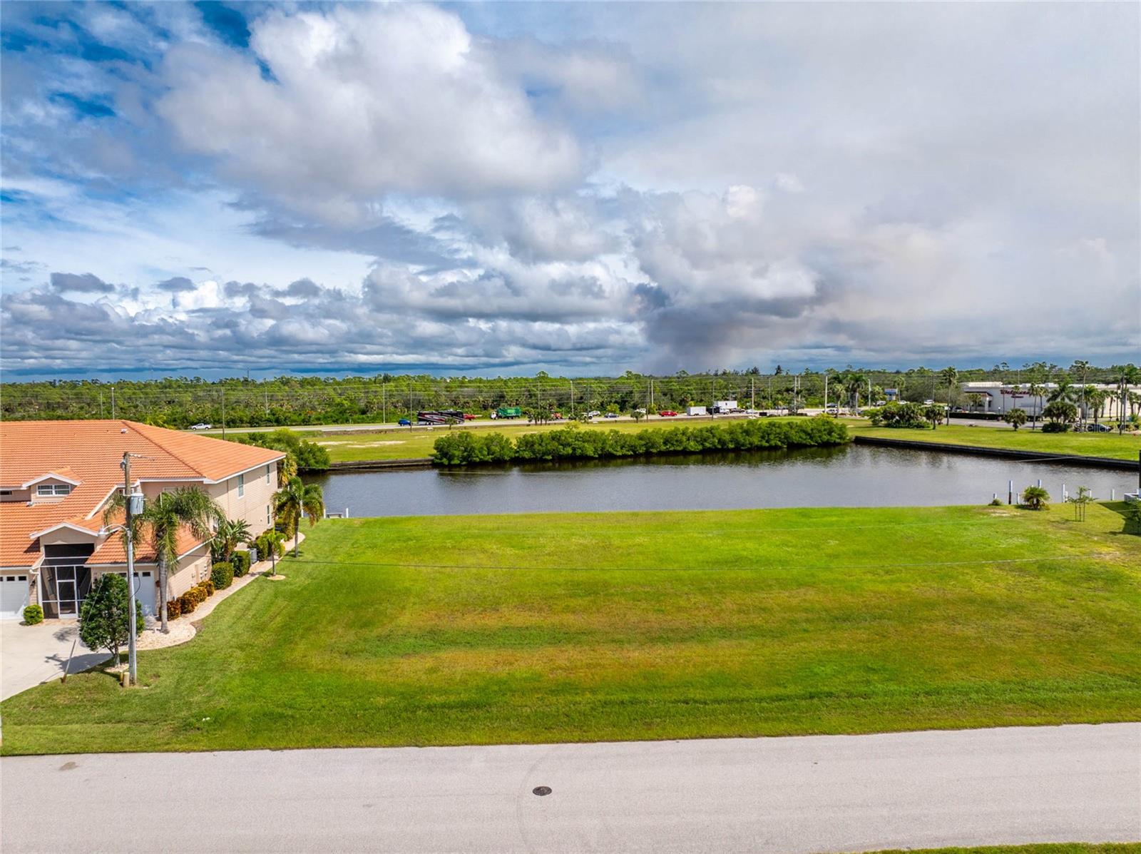 PUNTA GORDA ISLES SEC 15 - Land