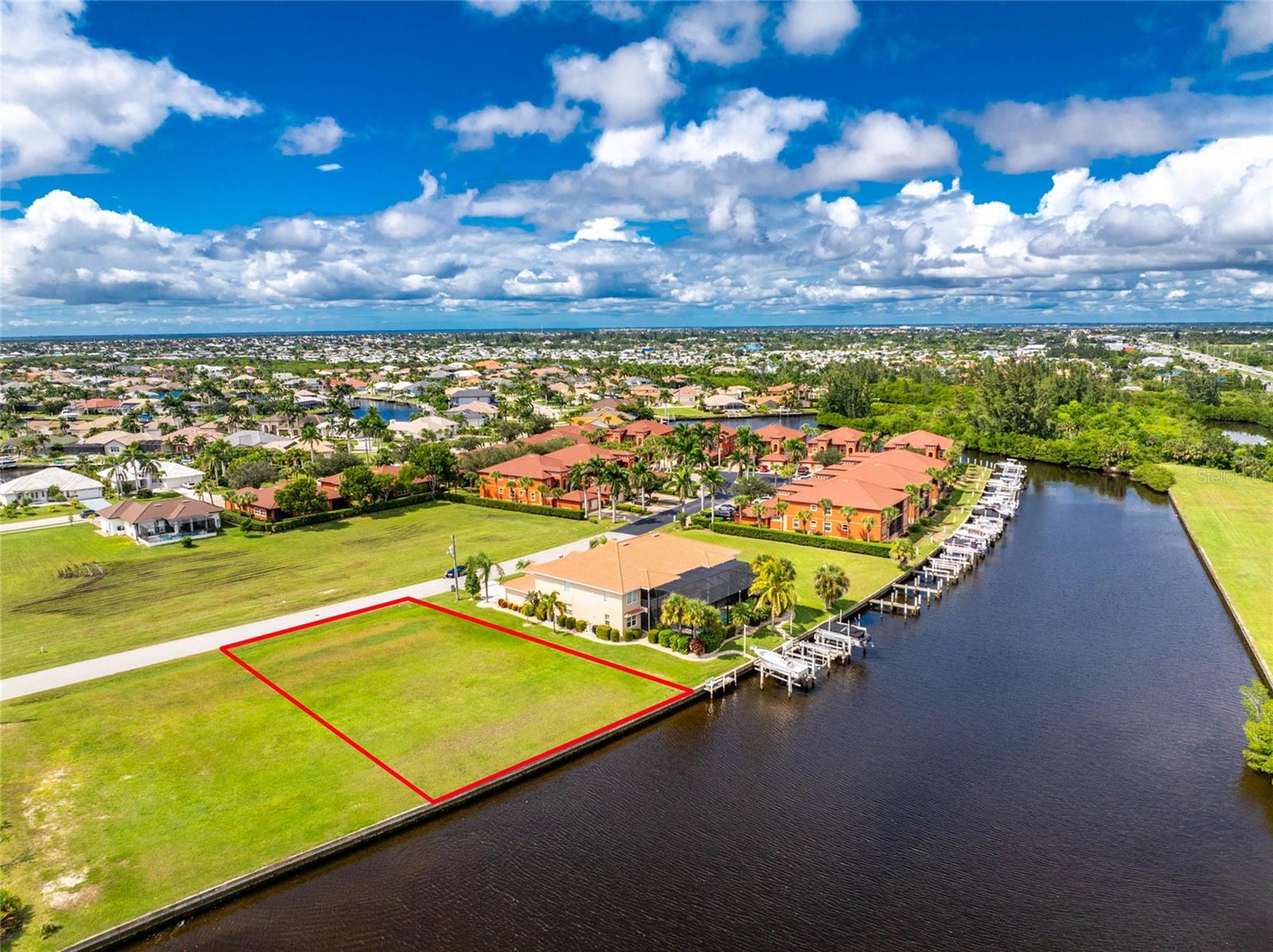 PUNTA GORDA ISLES SEC 15 - Land