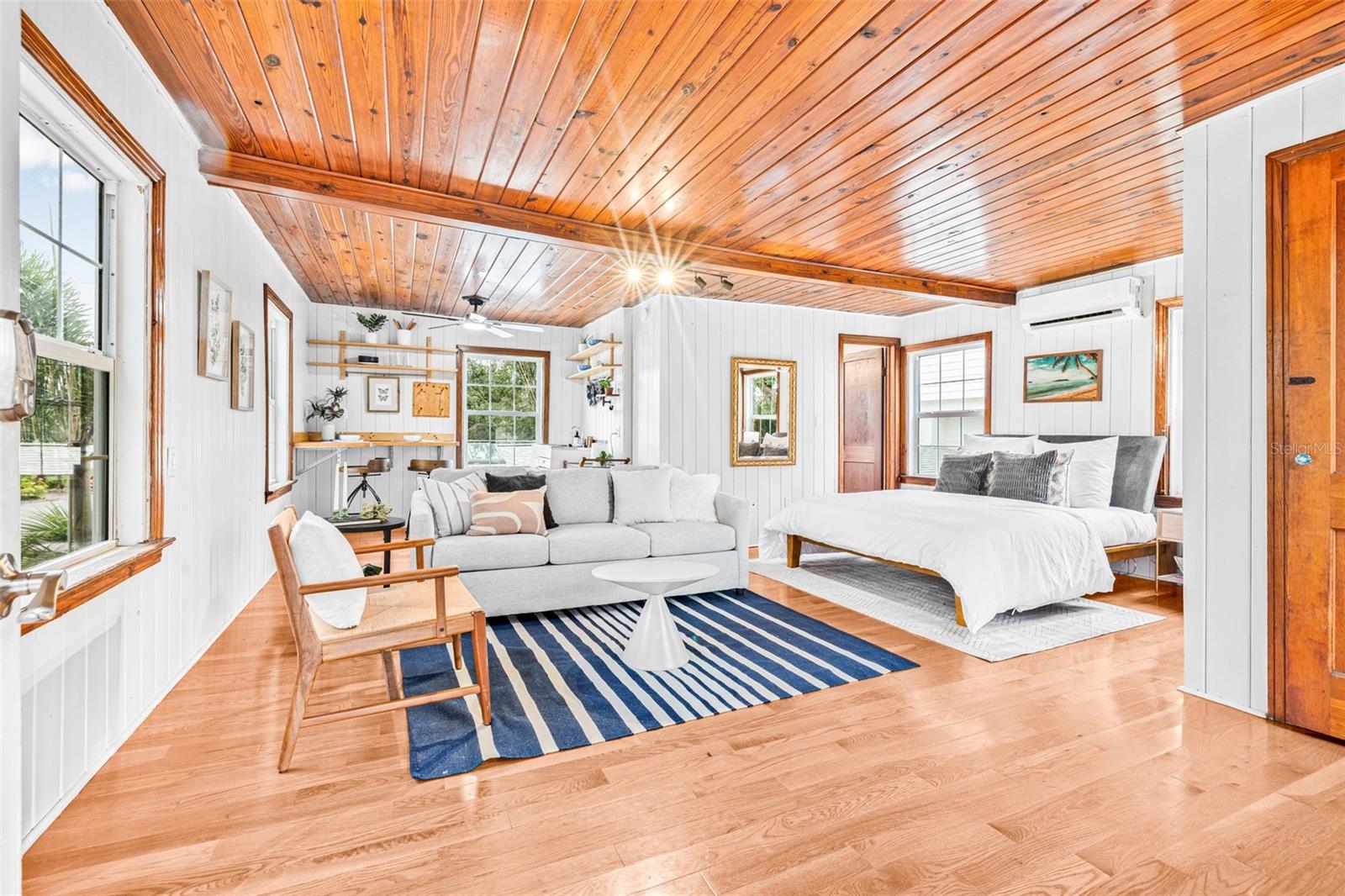 POWERS BAYVIEW ESTATES - Residential Lease