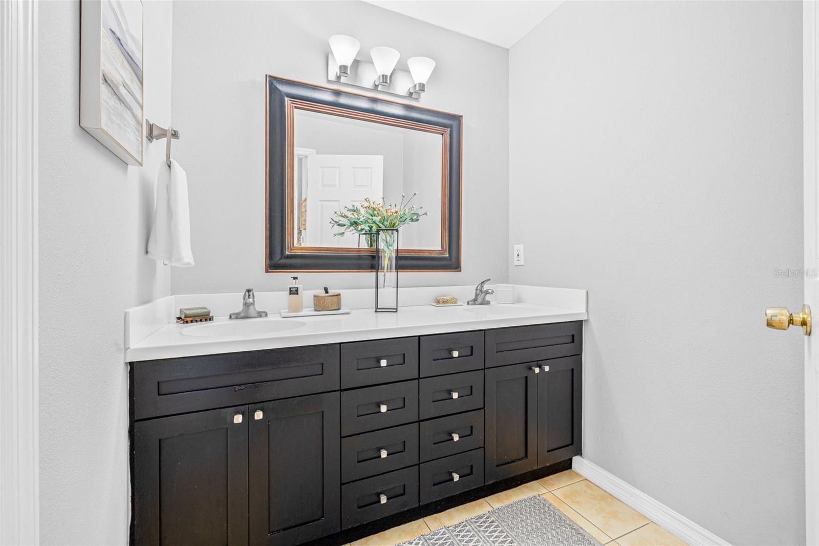POWERS BAYVIEW ESTATES - Residential Lease