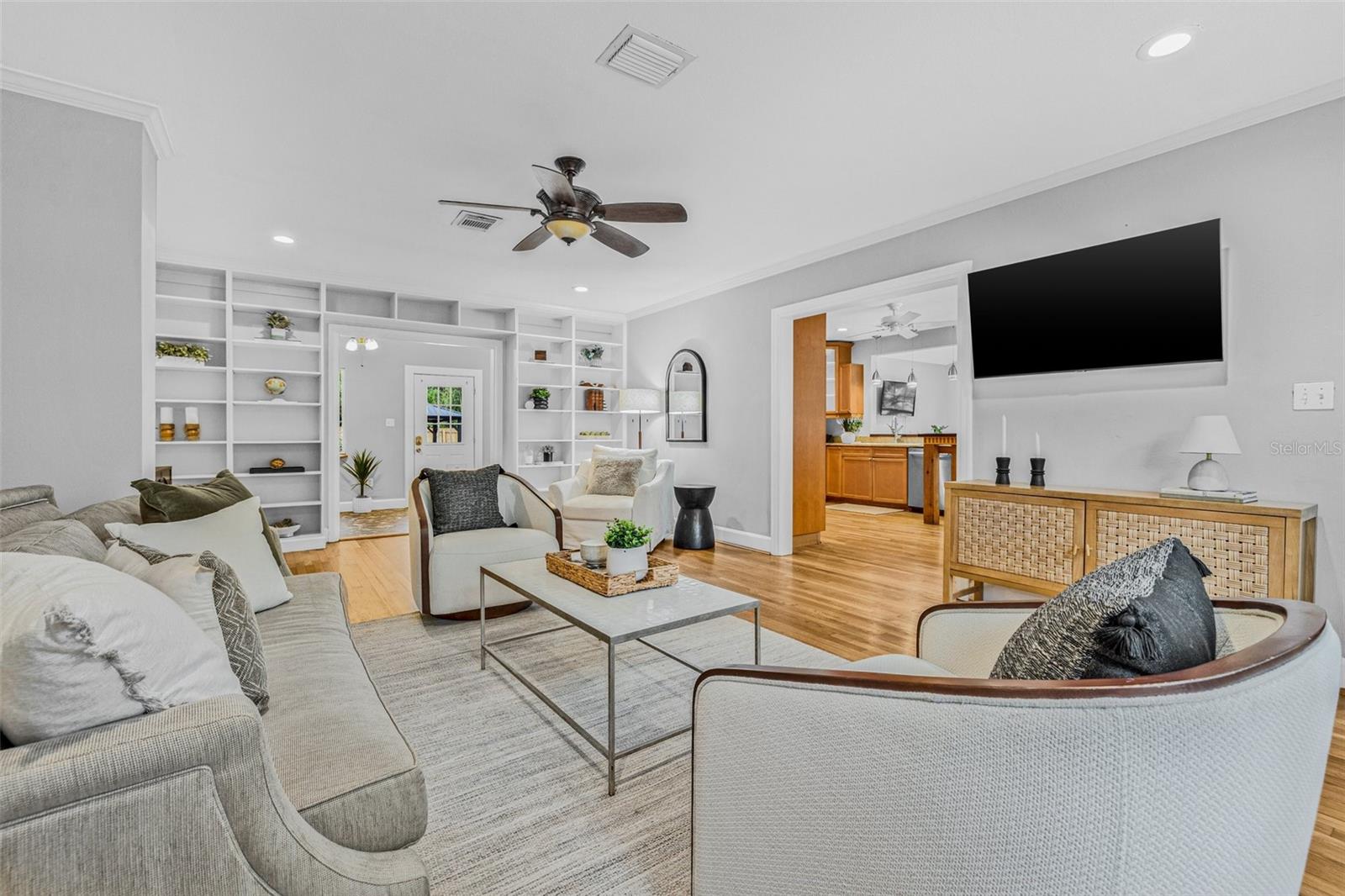 POWERS BAYVIEW ESTATES - Residential Lease