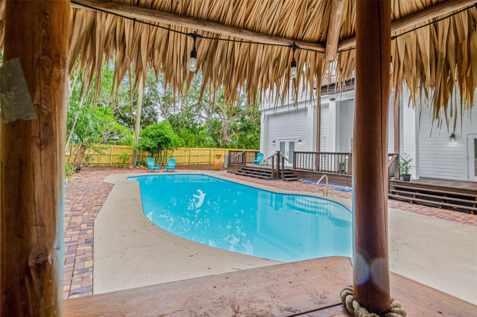 POWERS BAYVIEW ESTATES - Residential Lease