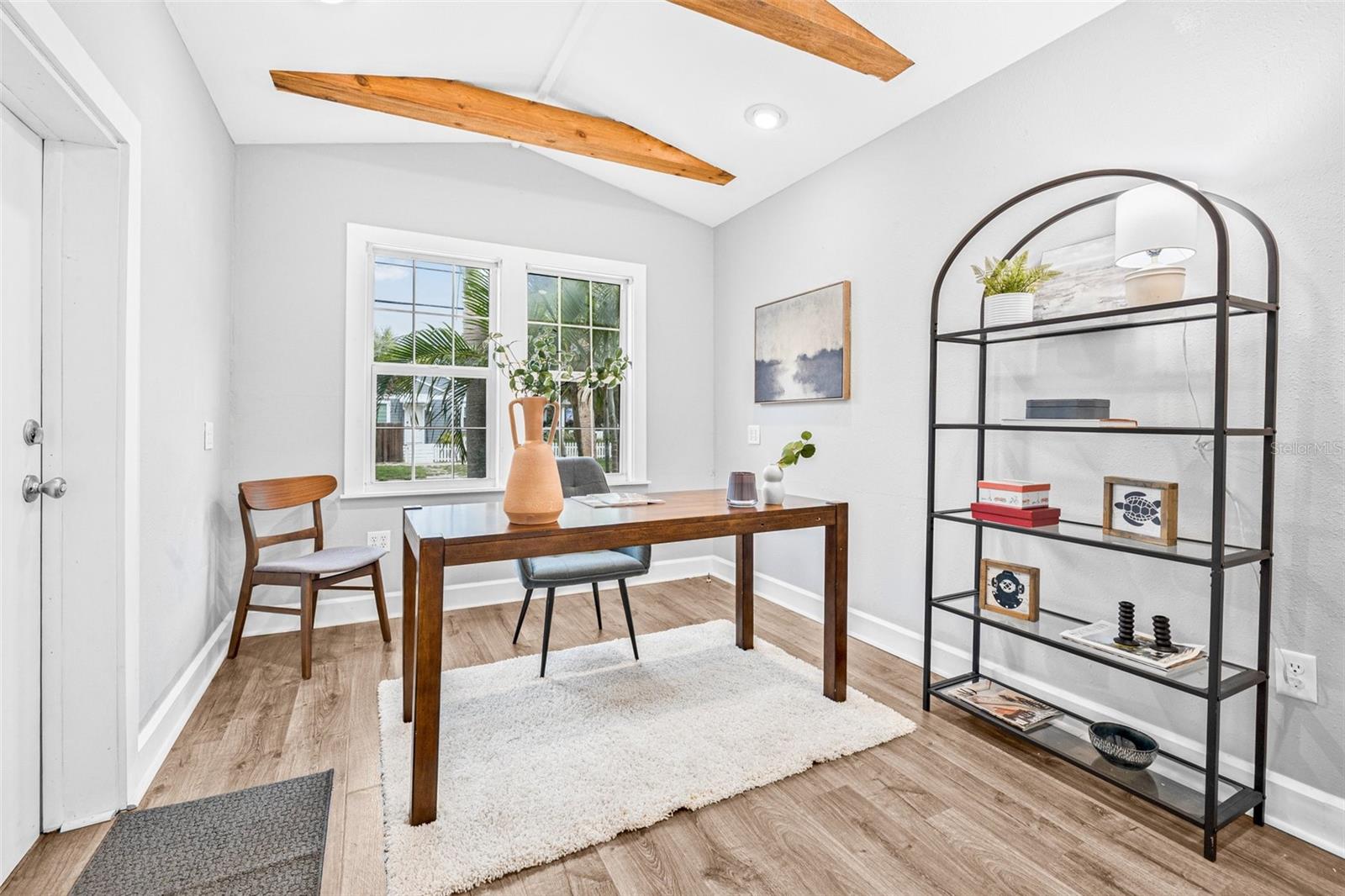 POWERS BAYVIEW ESTATES - Residential Lease