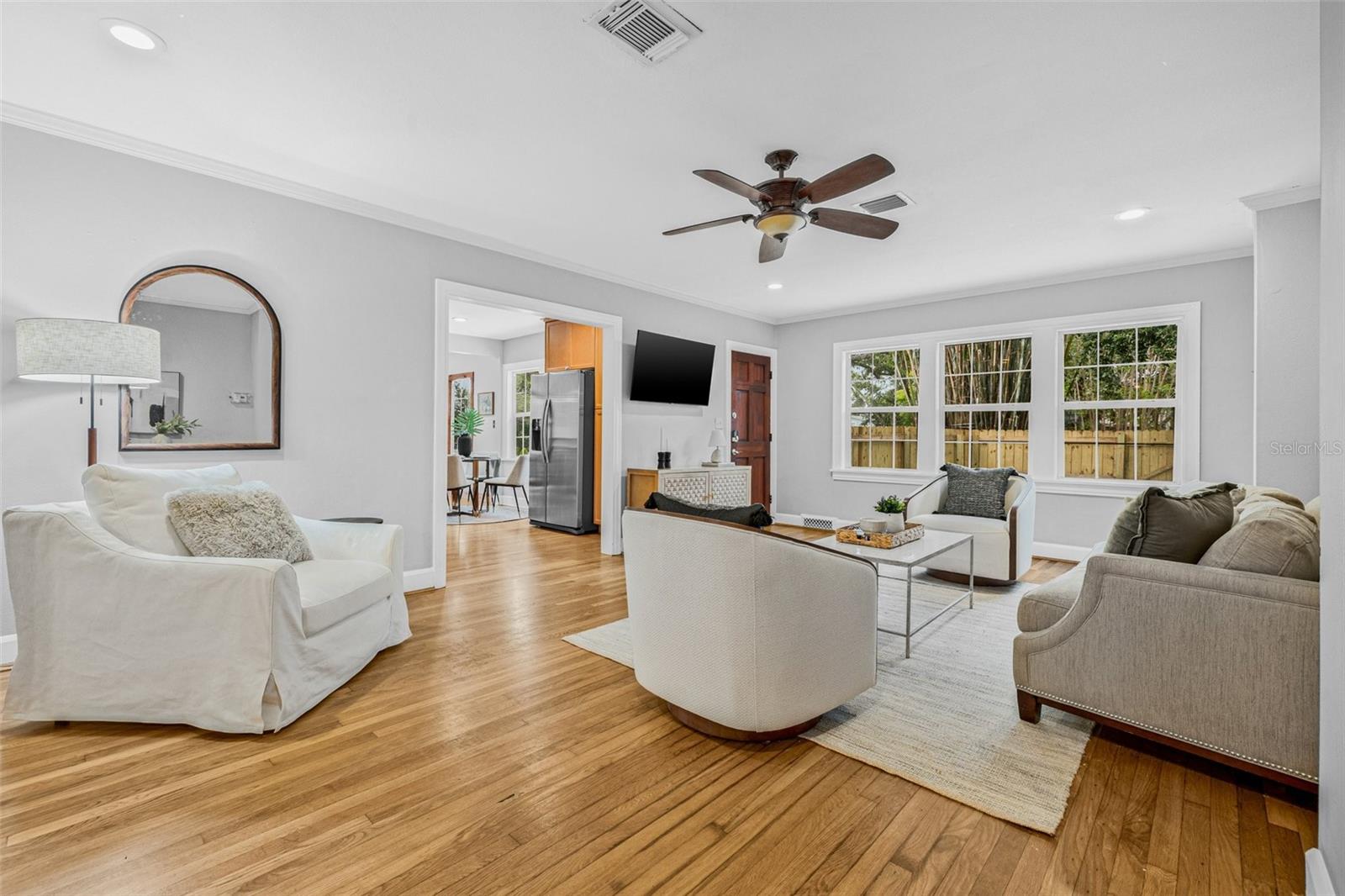 POWERS BAYVIEW ESTATES - Residential Lease