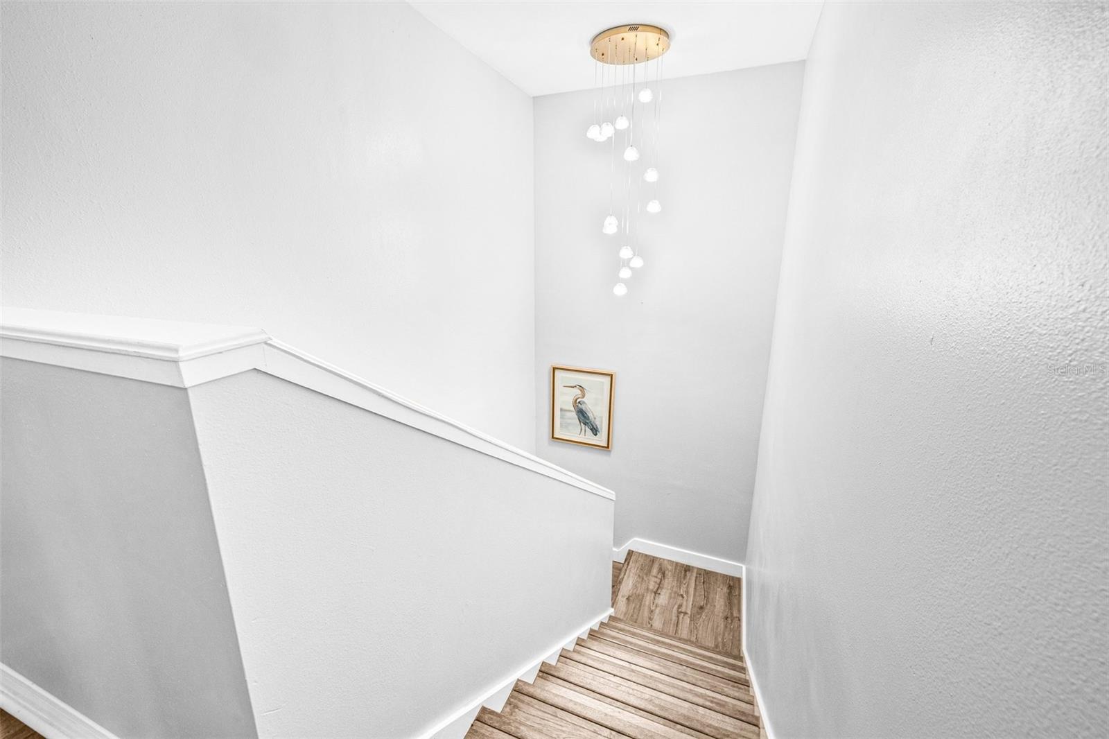 POWERS BAYVIEW ESTATES - Residential Lease