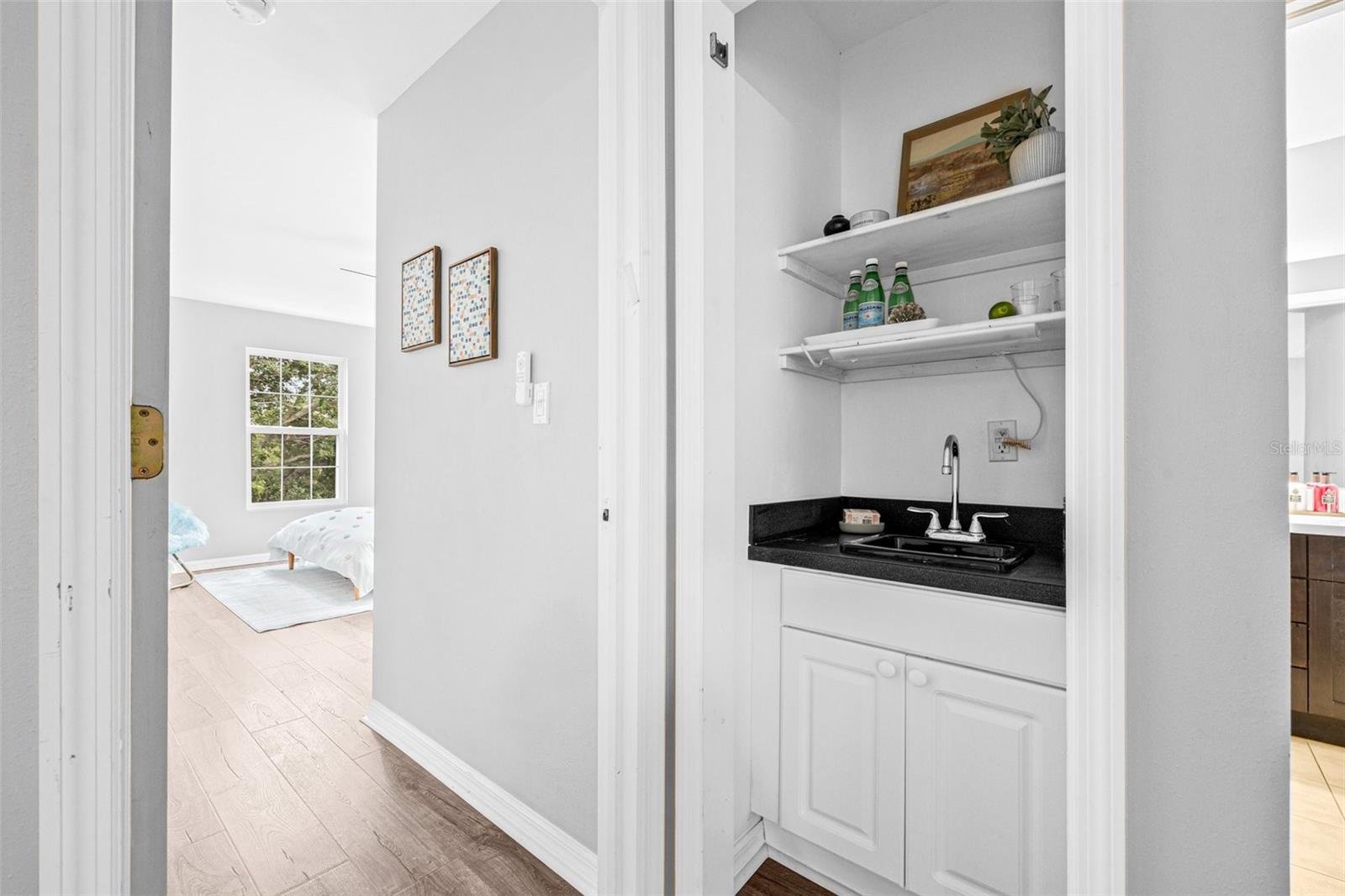 POWERS BAYVIEW ESTATES - Residential Lease