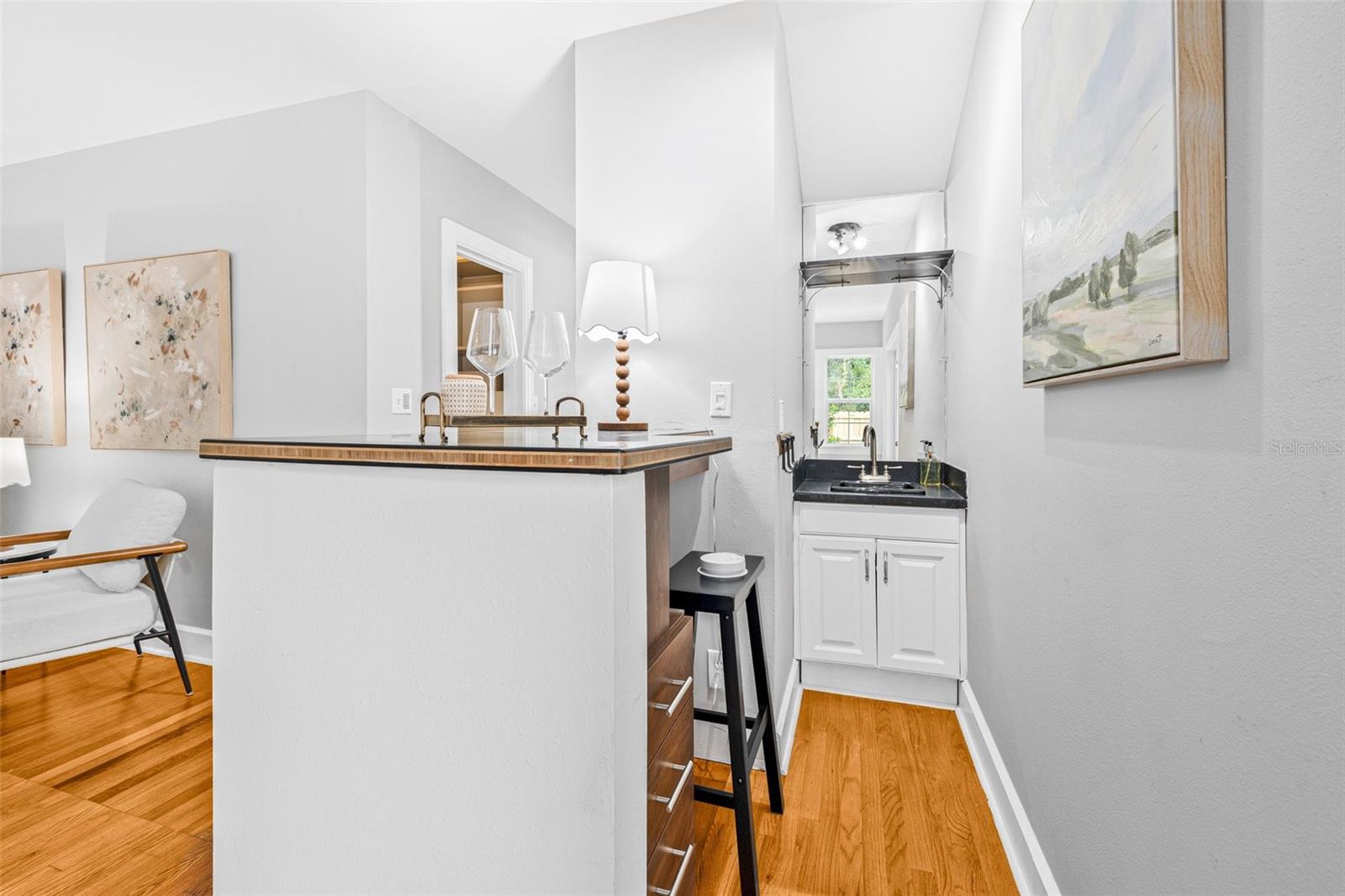 POWERS BAYVIEW ESTATES - Residential Lease