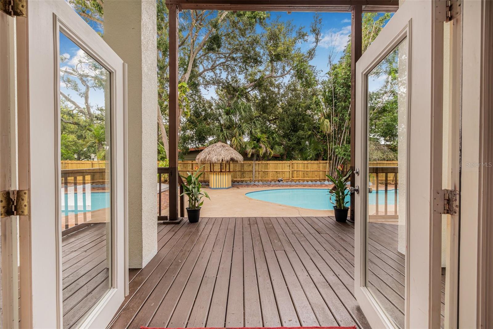 POWERS BAYVIEW ESTATES - Residential Lease