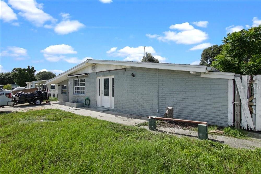 2256 SMATHER CIRCLE S