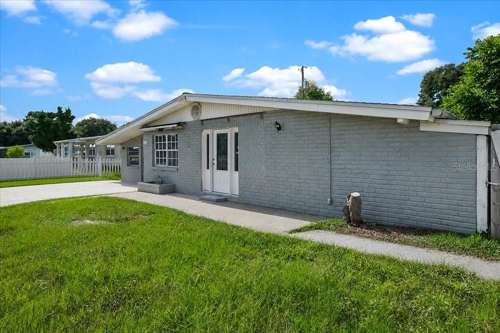 2256 SMATHER CIRCLE S
