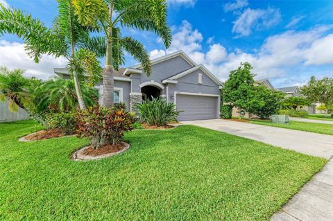 A home in PARRISH