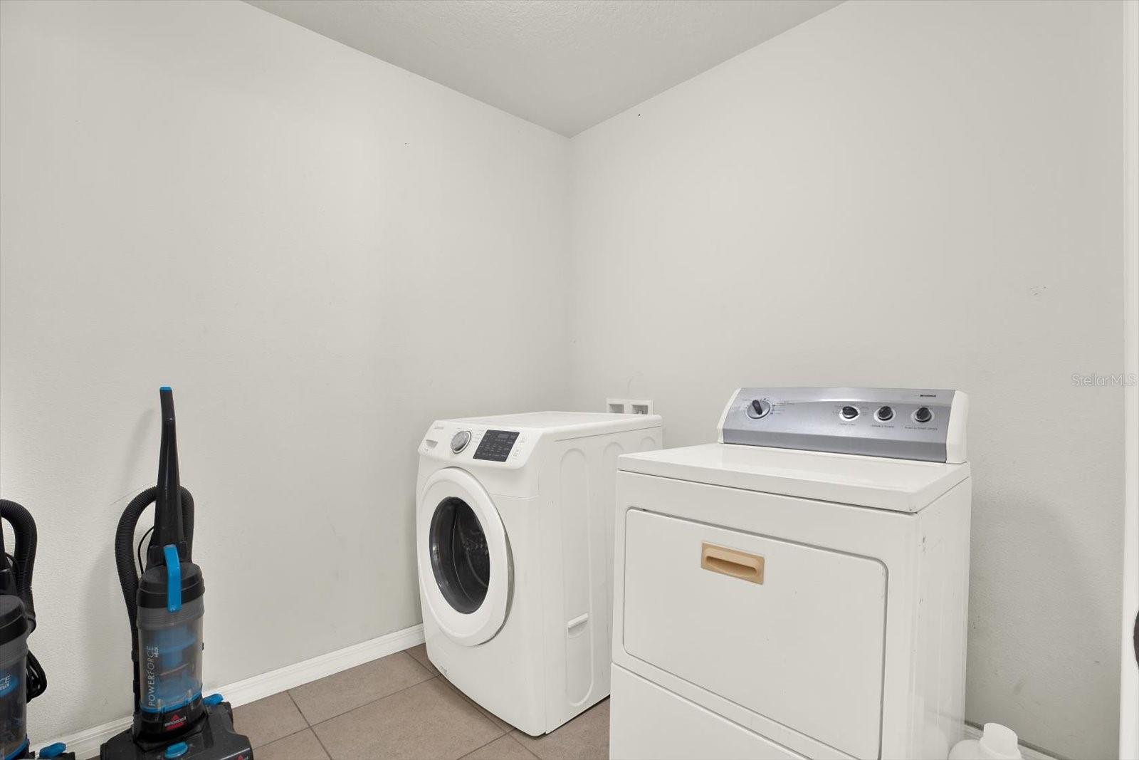 HAWKS LANDING - Residential