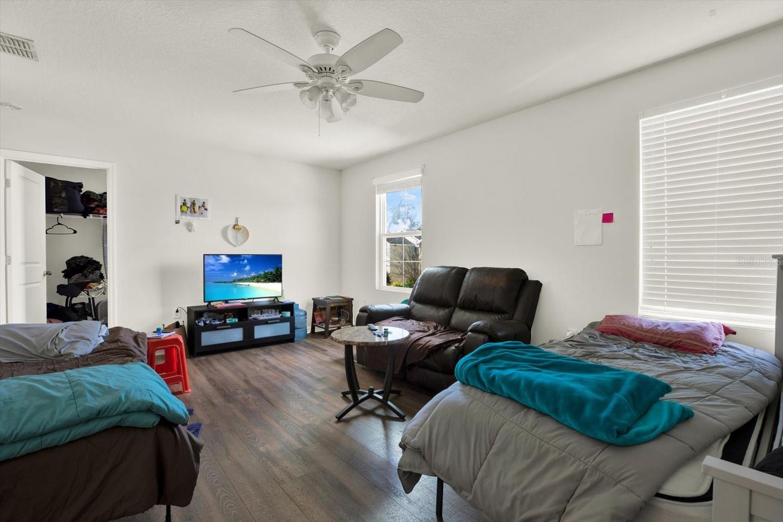 HAWKS LANDING - Residential