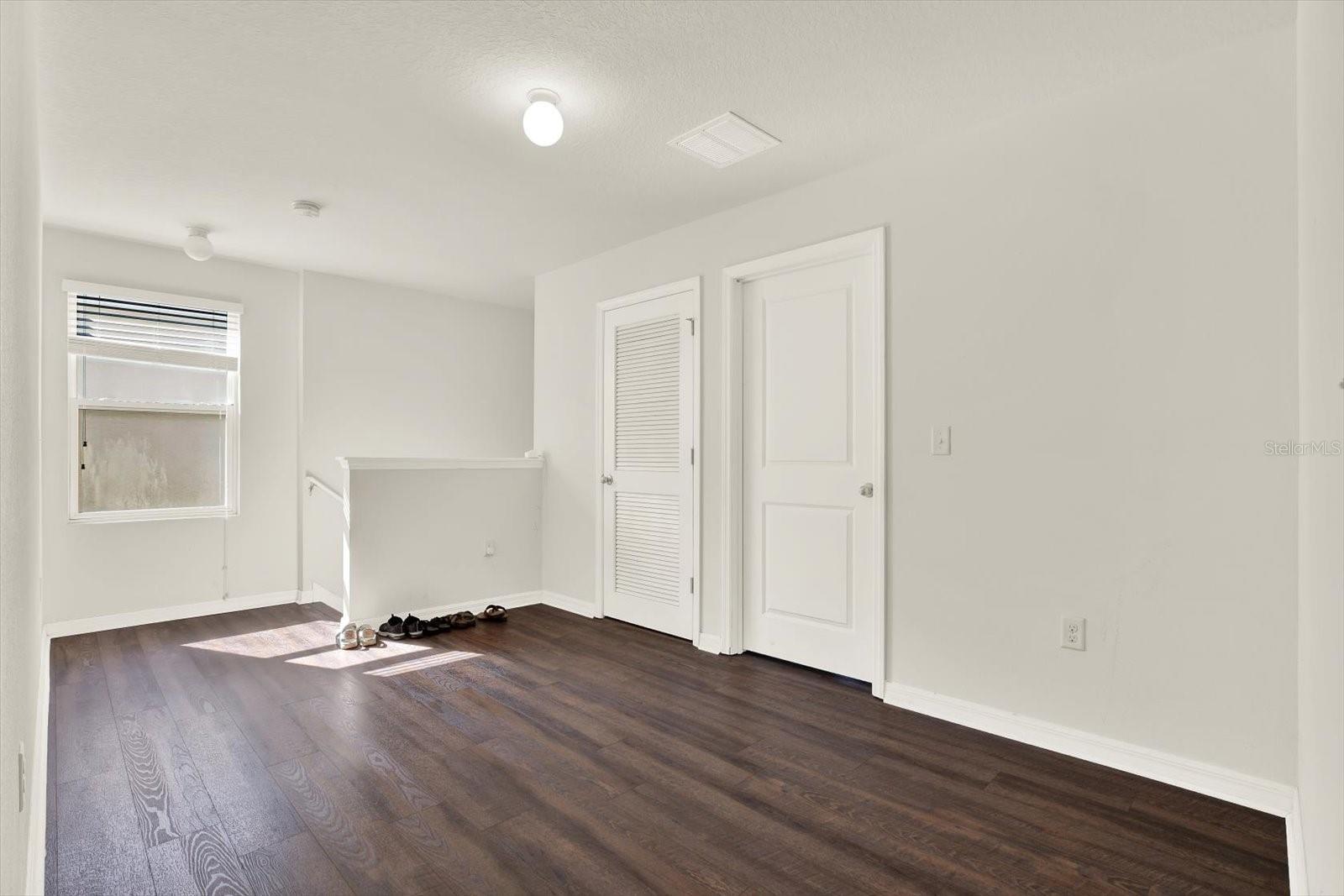 HAWKS LANDING - Residential