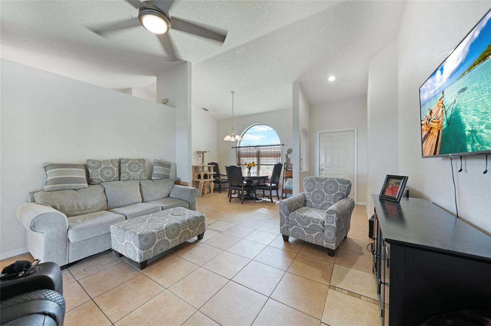 2751 S CRANBERRY BOULEVARD