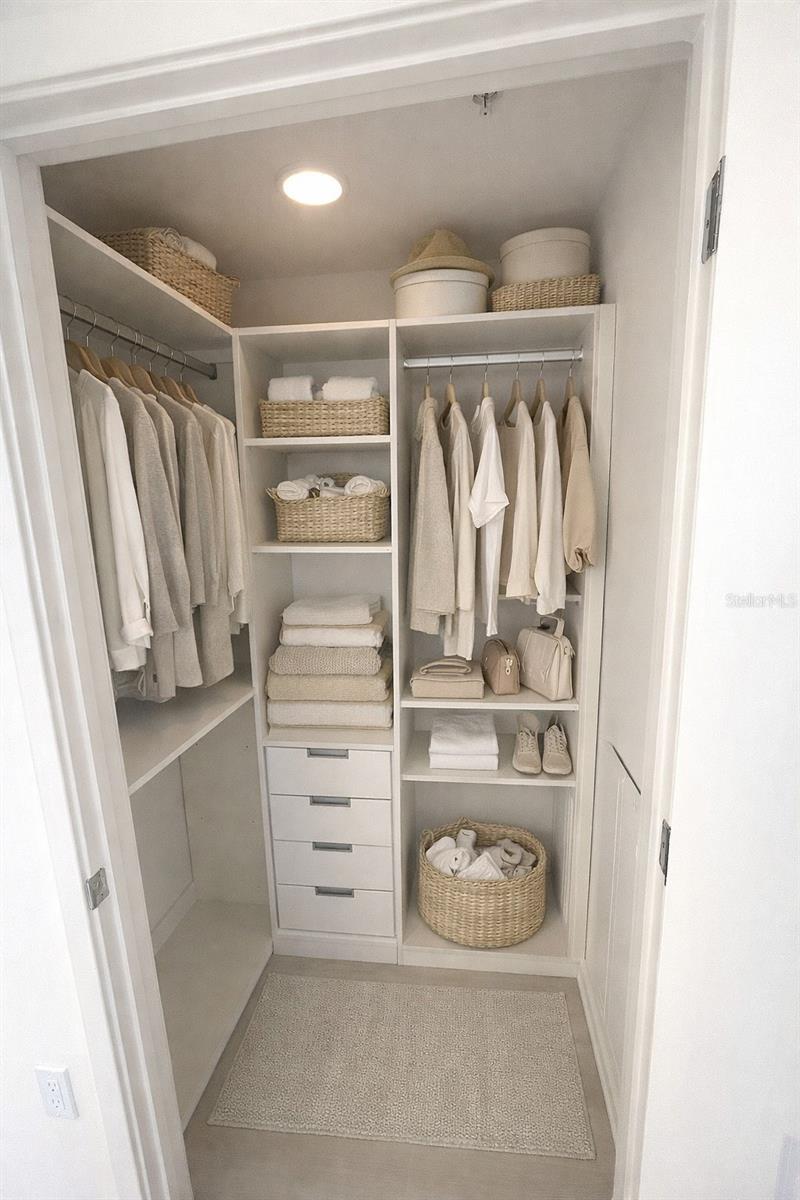 CANNONGATE - Residential