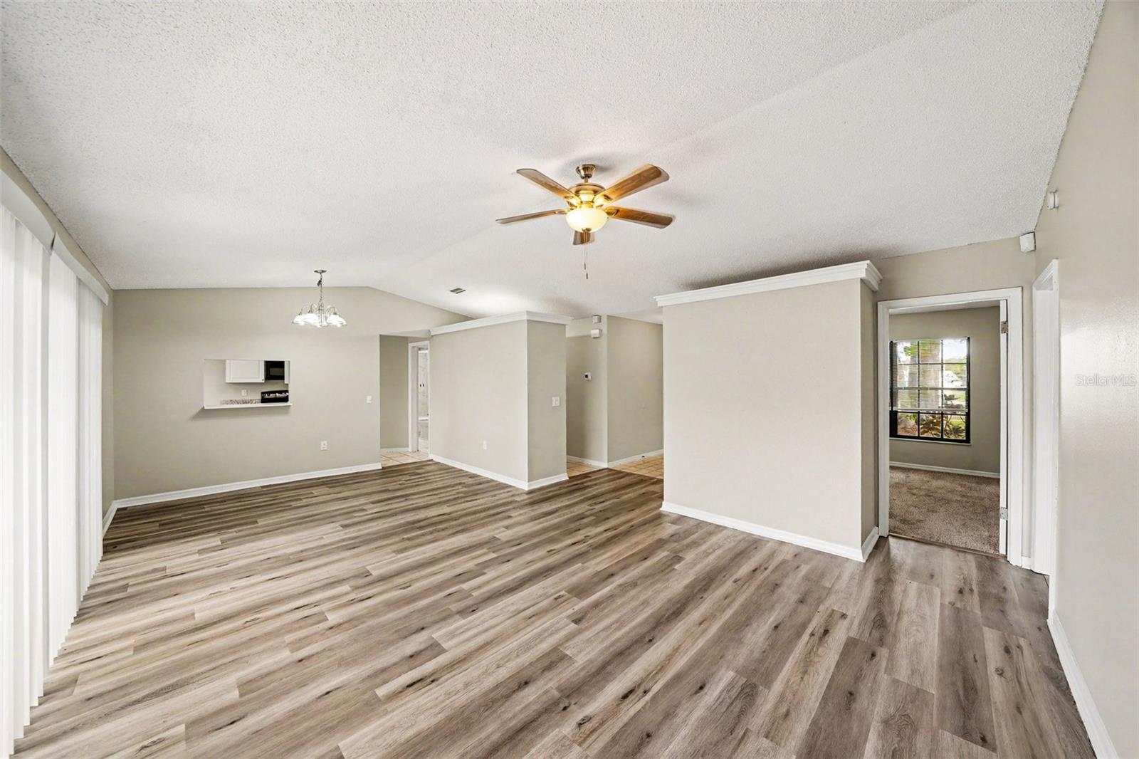 PARK LAKE ESTATES - Residential